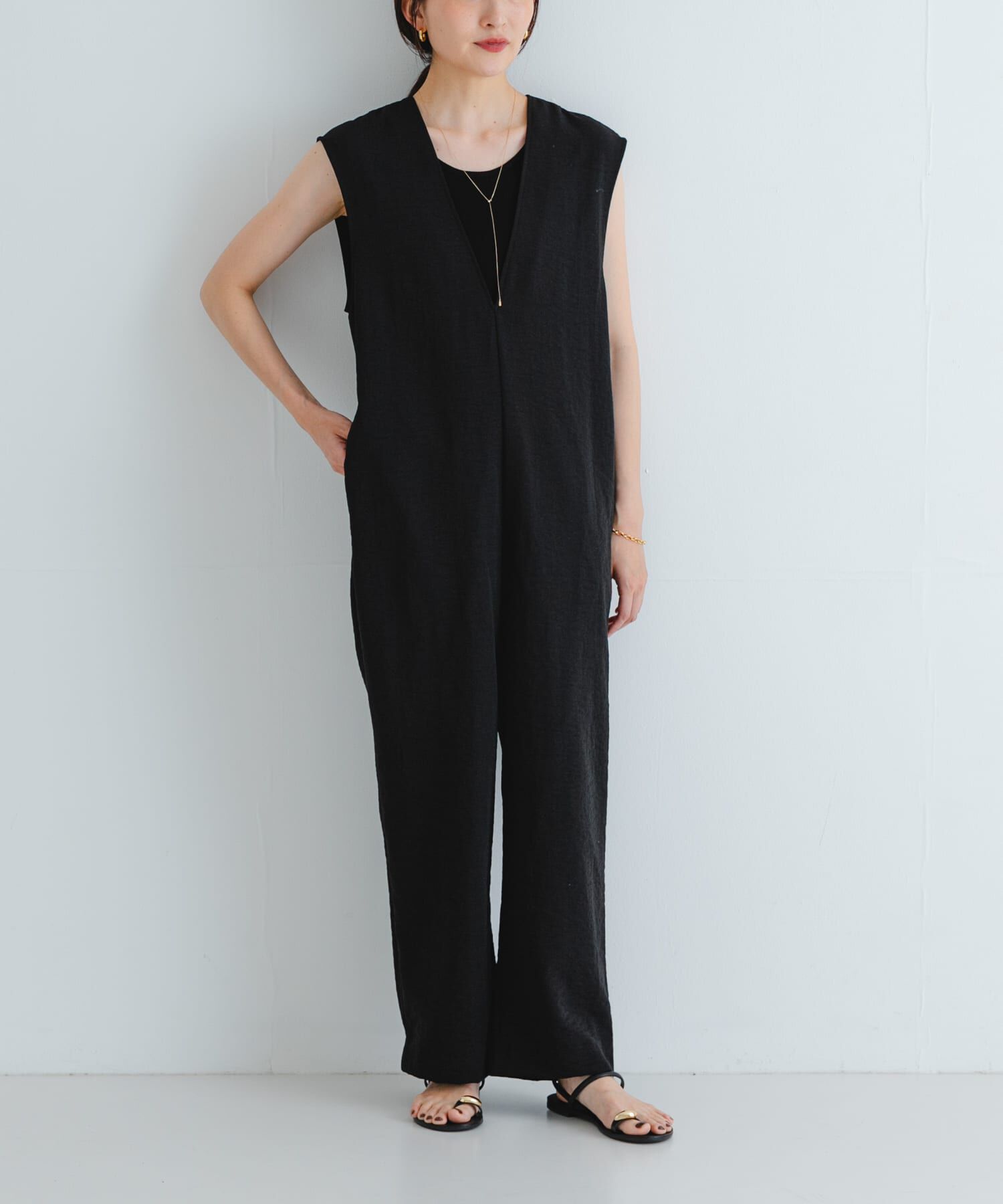 URBAN RESEARCH「『2サイズ展開』リネンライク深Vネックオールインワン」|スカート|