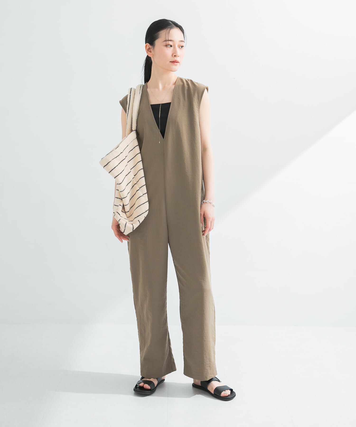 URBAN RESEARCH「『2サイズ展開』リネンライク深Vネックオールインワン」|スカート|