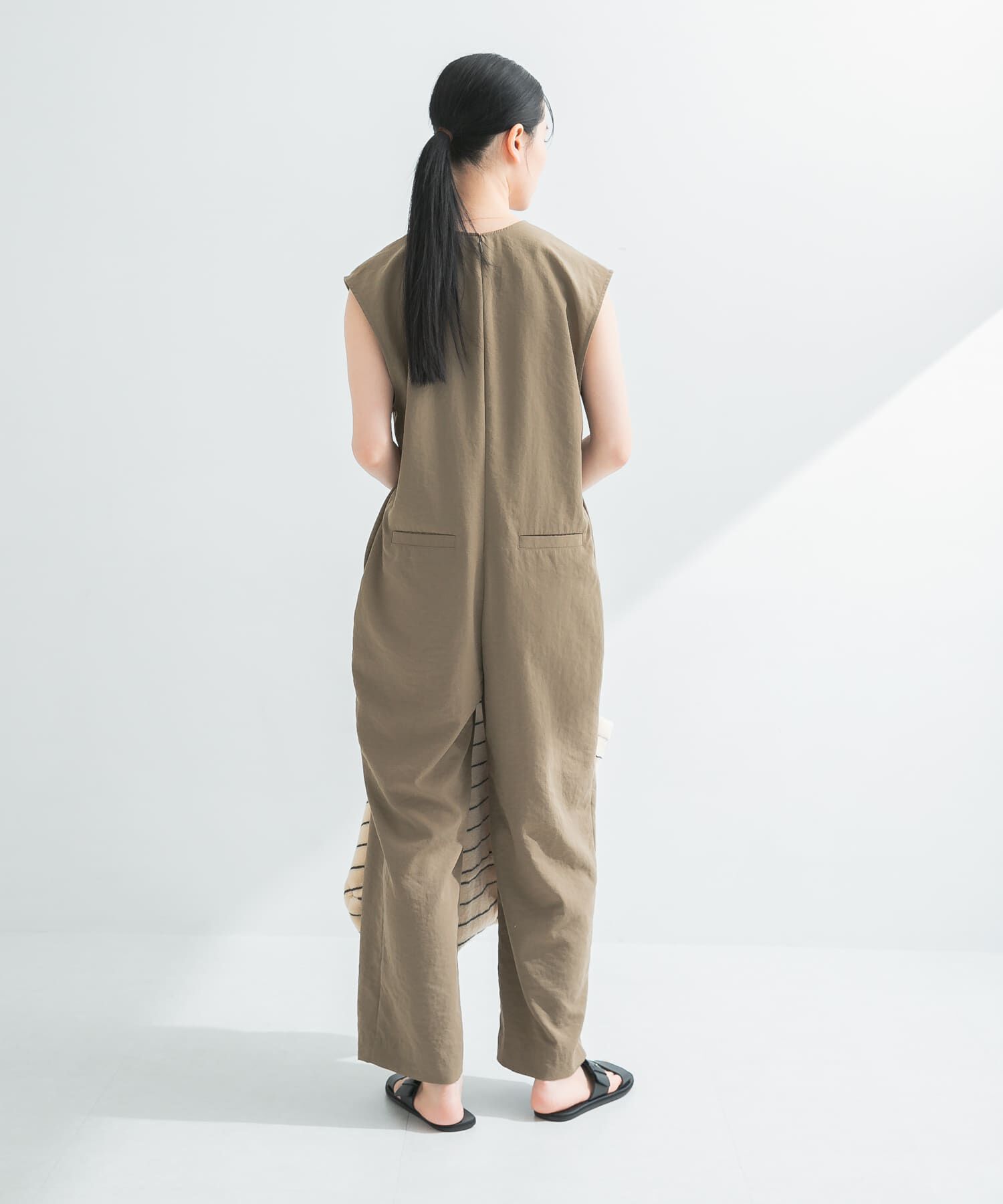 URBAN RESEARCH「『2サイズ展開』リネンライク深Vネックオールインワン」|スカート|