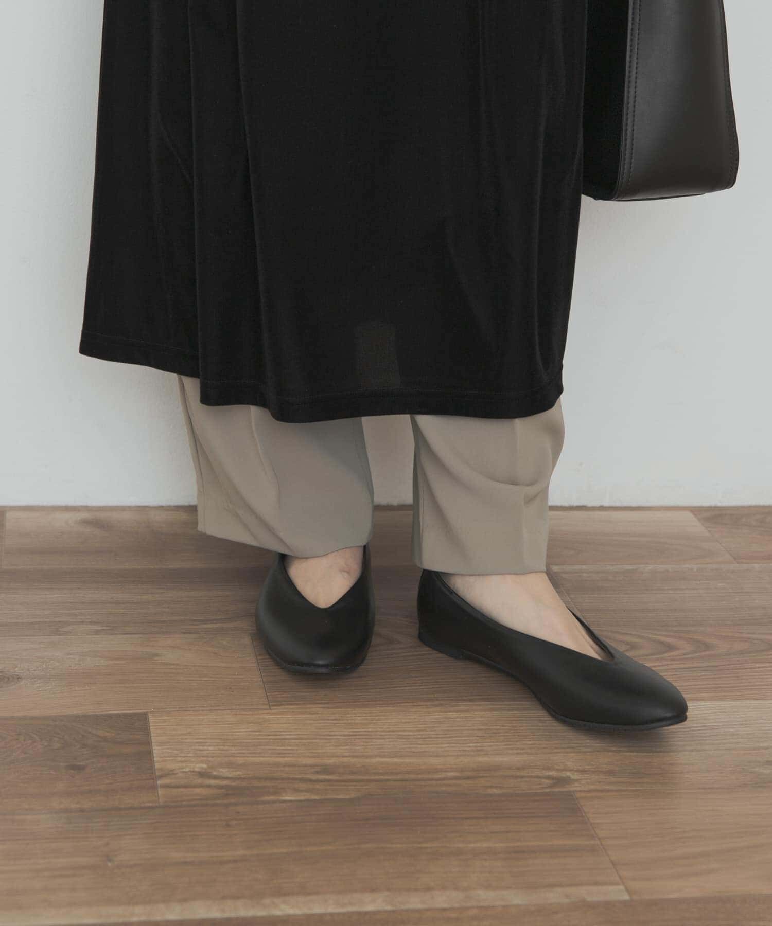 URBAN RESEARCH DOORS「Vカットパンプス」|パンプス|