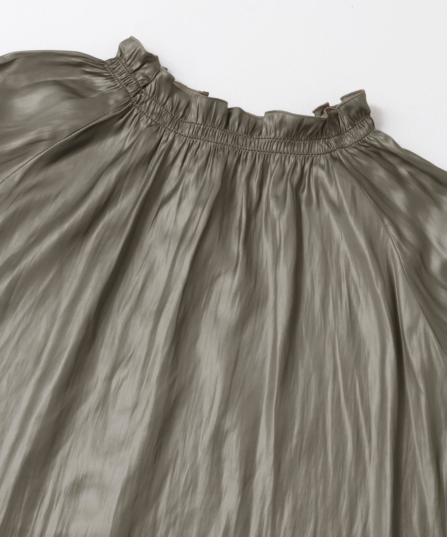 URBAN RESEARCH ROSSO「グロッシー2WAYネックギャザーブラウス」|シャツ・ブラウス|