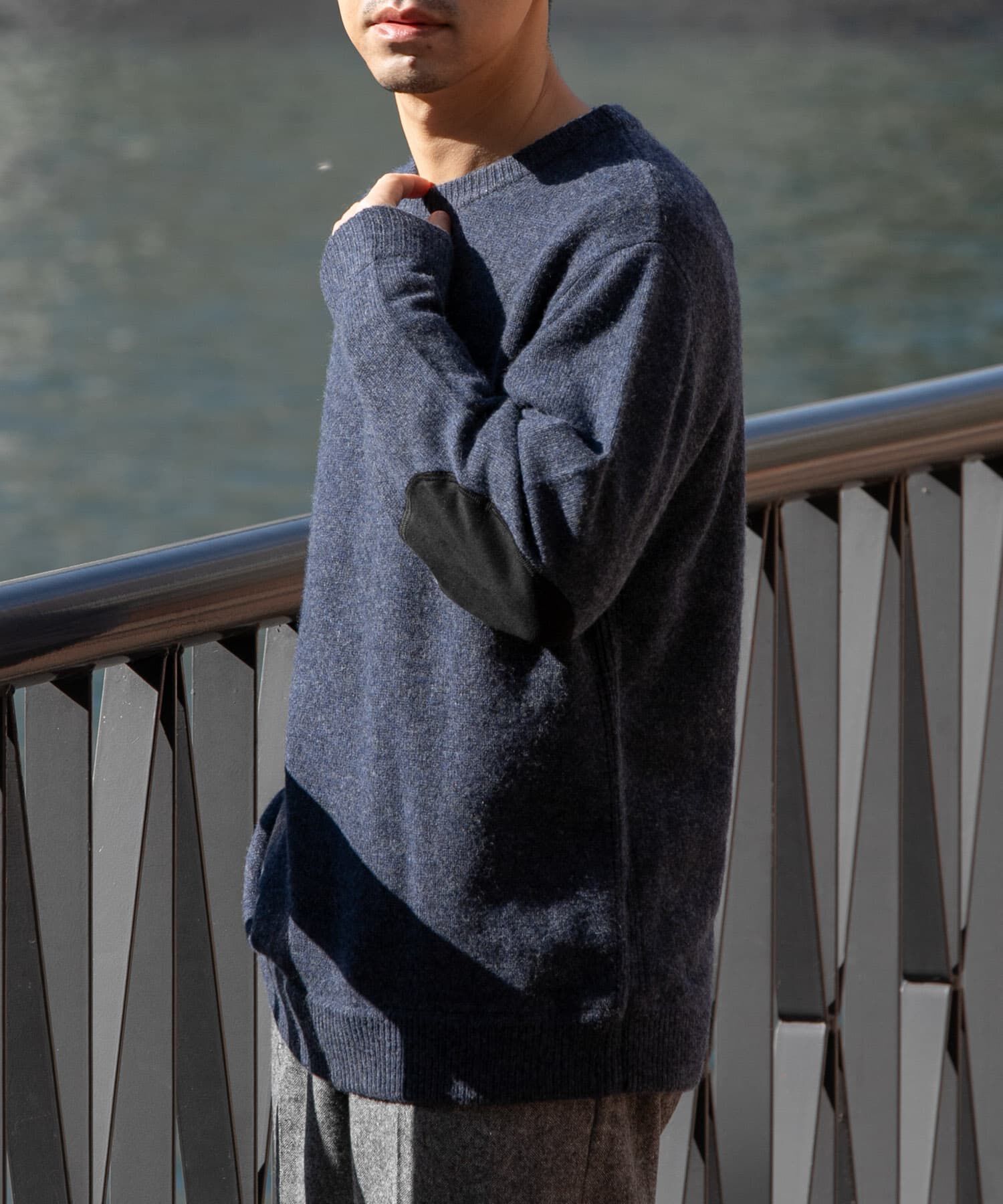 URBAN RESEARCH ROSSO「『XLサイズあり』ハミルトンラムズウールエルボーパッチニット」|ニット・セーター|ネイビー