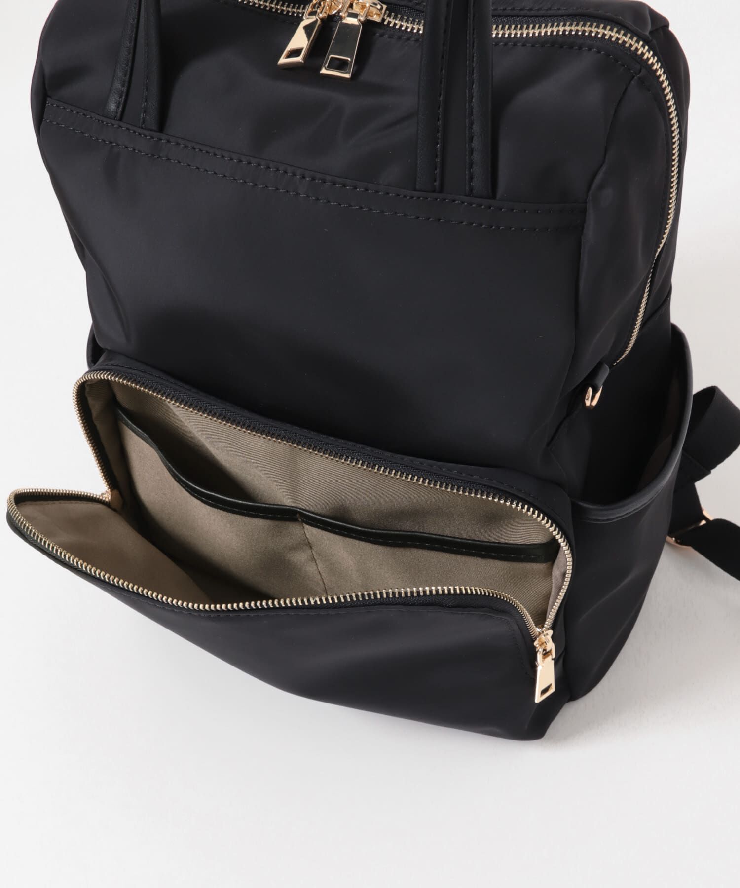 RODE SKO「10ポケット撥水リュック」|その他|