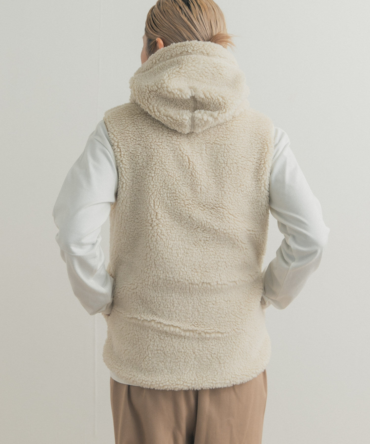 URBAN RESEARCH DOORS「GYMPHLEX　BOA HOODED VEST」|ベスト・ジレ|