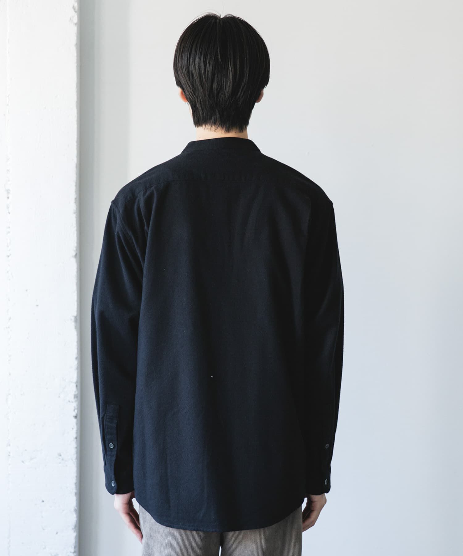 URBAN RESEARCH DOORS「防シワ起毛ネルバンドカラーシャツ」|シャツ・ブラウス|