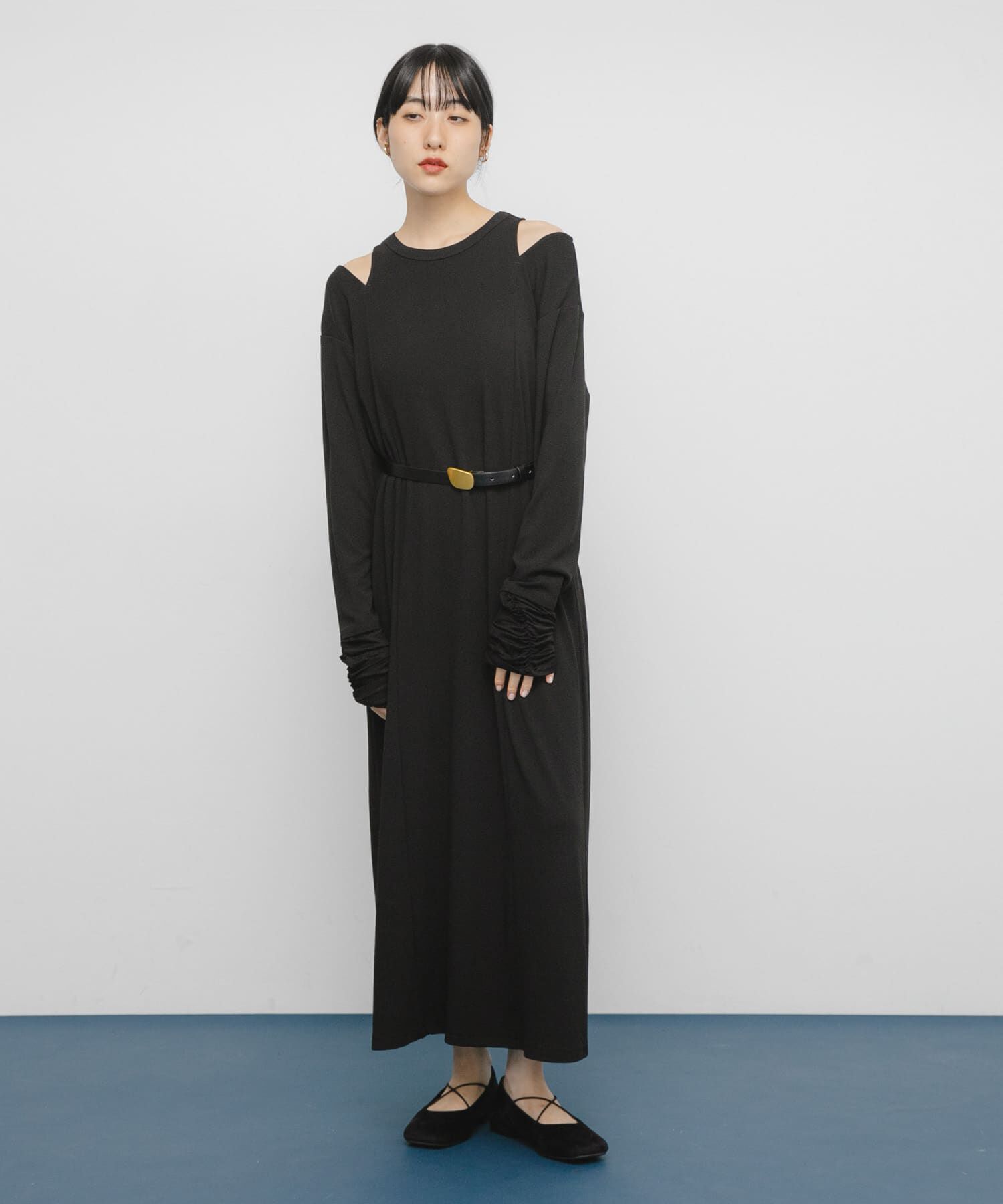  「ショルダーカットワンピース」|ワンピース|ブラック
