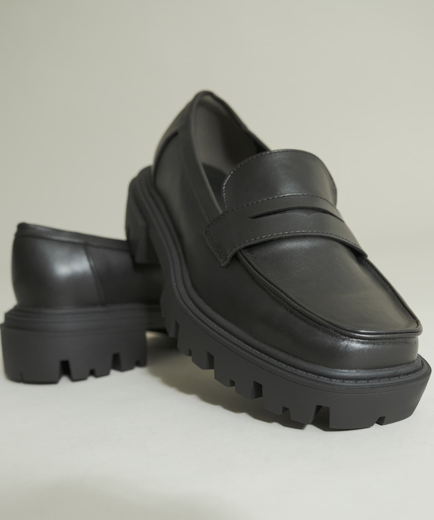 SENSE OF PLACE by URBAN RESEARCH「トラックソールコインローファー」|ローファー|