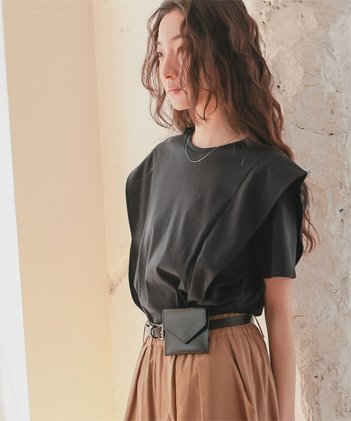 titivate「汗染み防止ラッフルスリーブTシャツ」|Tシャツ・カットソー|ブラック