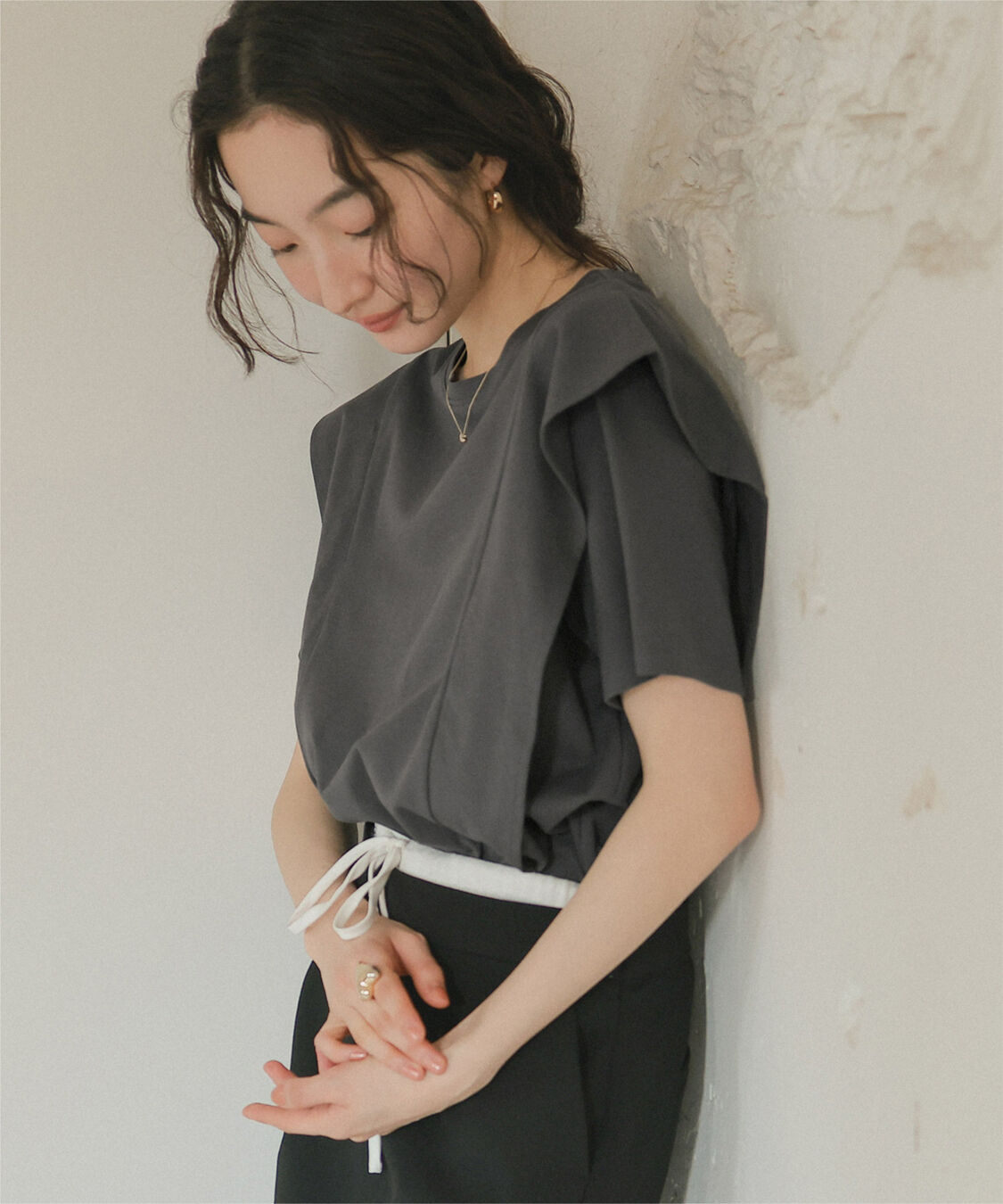 titivate「汗染み防止ラッフルスリーブTシャツ」|Tシャツ・カットソー|