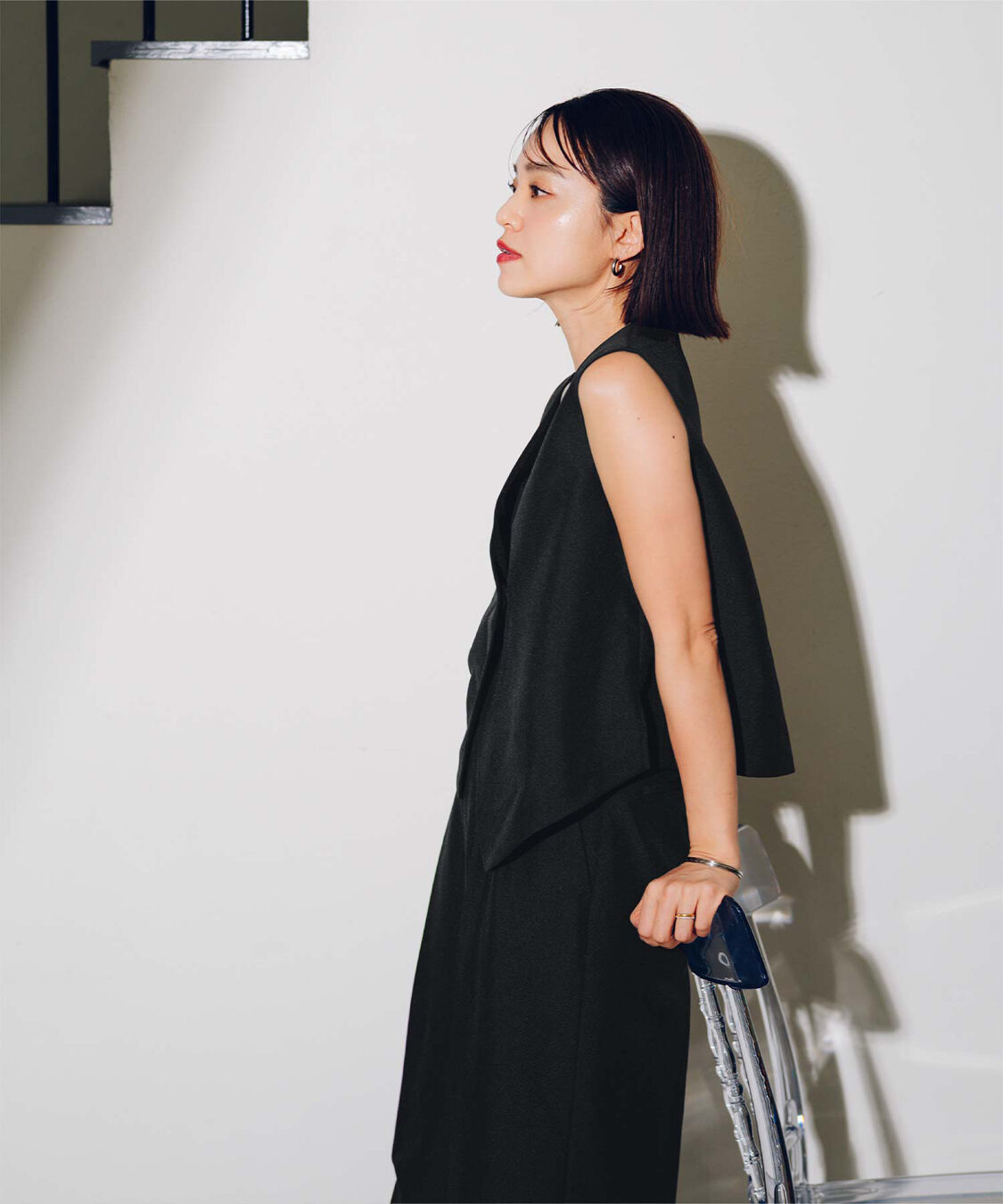 ur's「【春名亜美さんコラボアイテム】アシンメトリージレ&times;ワイドパンツセットアップ」|ベスト・ジレ|