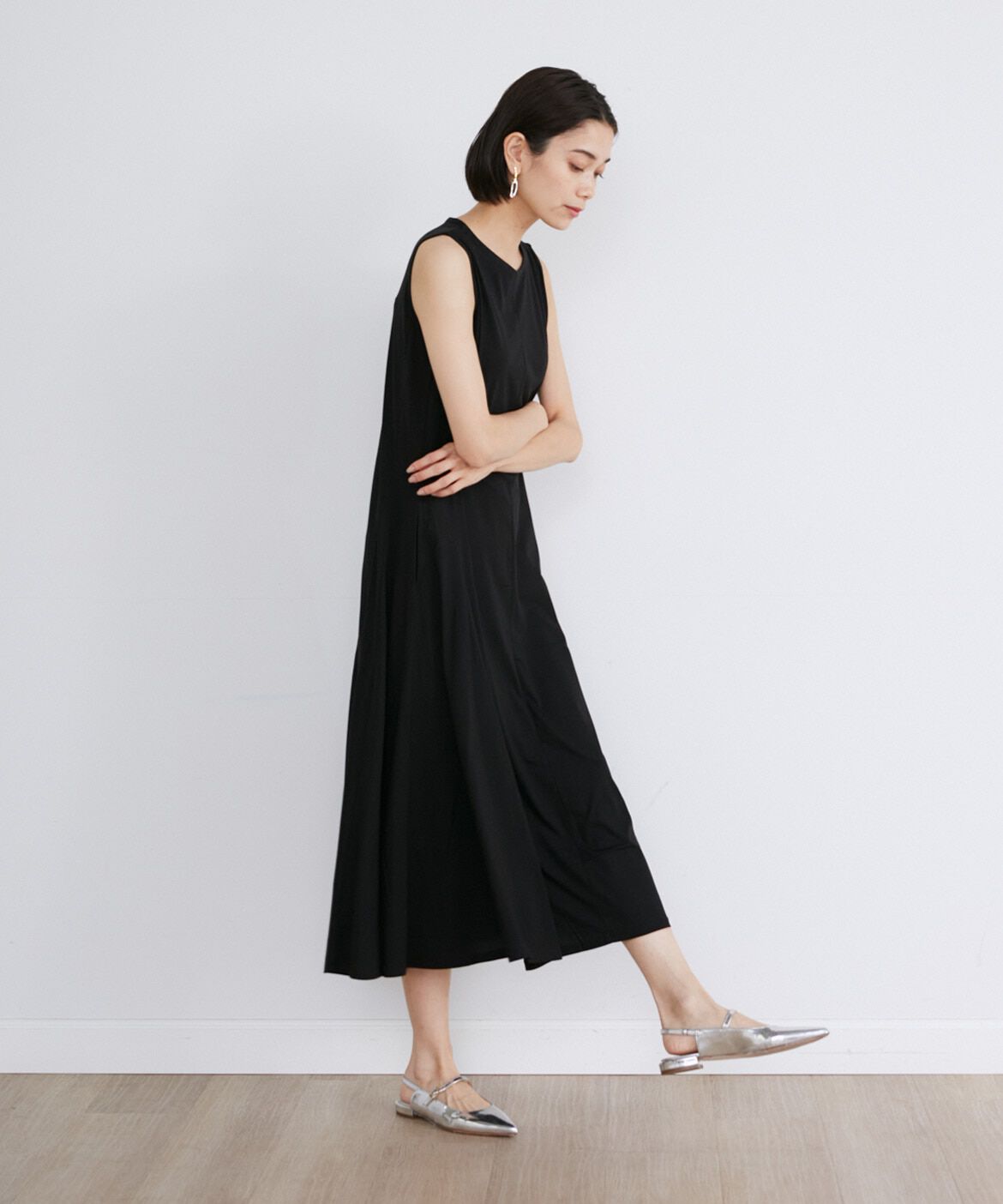 INED「《大きいサイズ》ノースリーブフレアワンピース」|ワンピース|