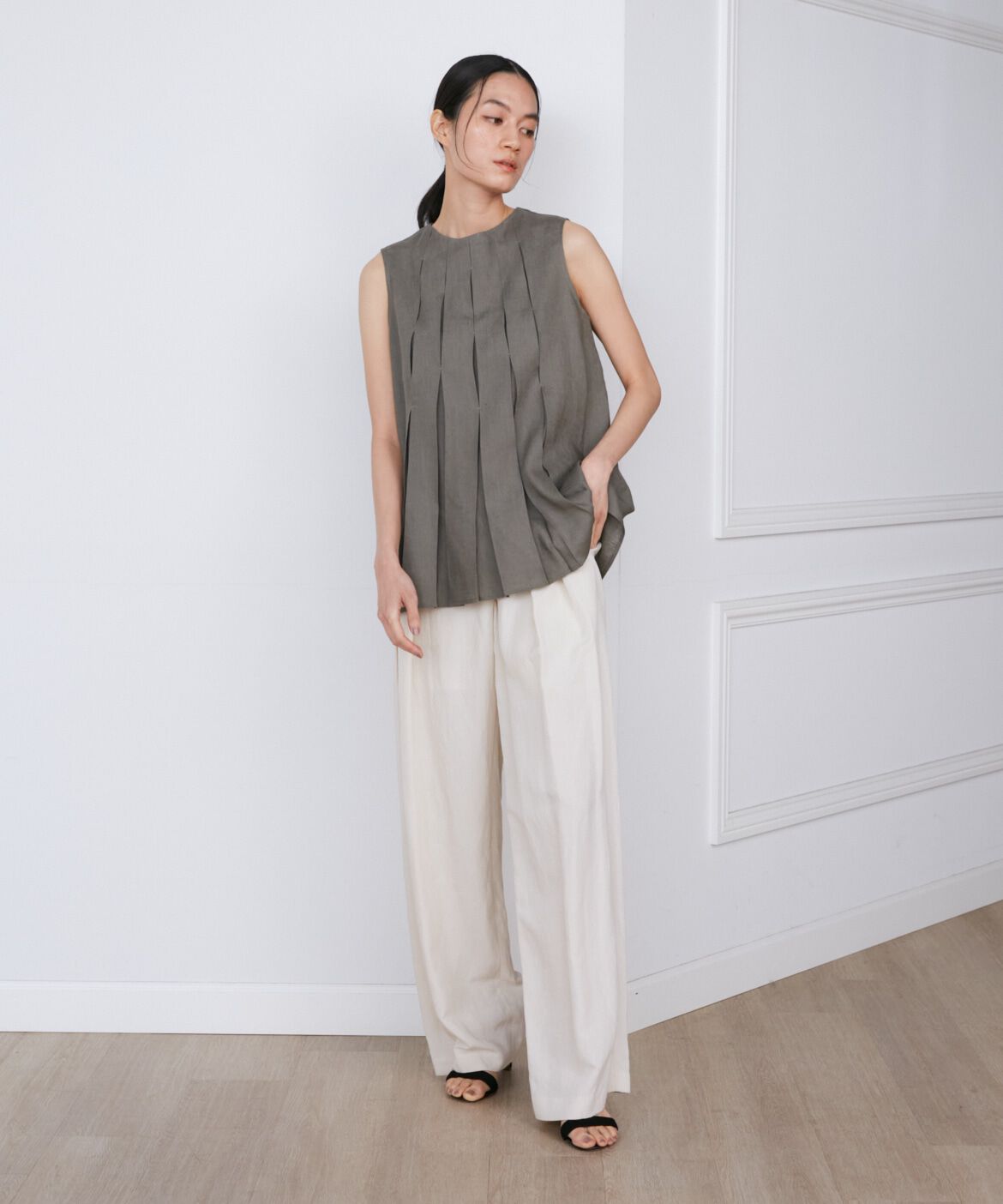 INED「リネンボックスプリーツブラウス《la veille by SUPERIOR CLOSET》」|シャツ・ブラウス|