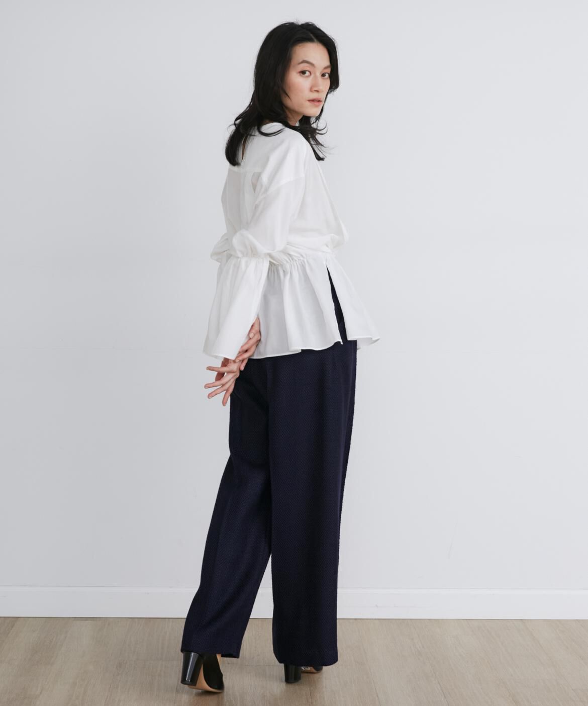 INED「シャーリングギャザーブラウス《la veille by SUPERIOR CLOSET》」|シャツ・ブラウス|