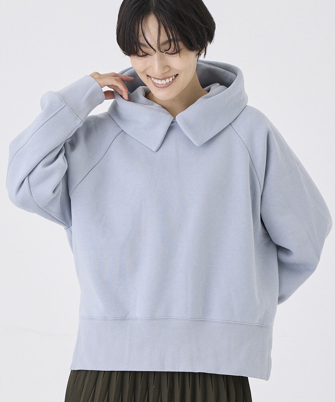 INED「《INED CLARO》裏起毛フーディ」|パーカー|ブルー1