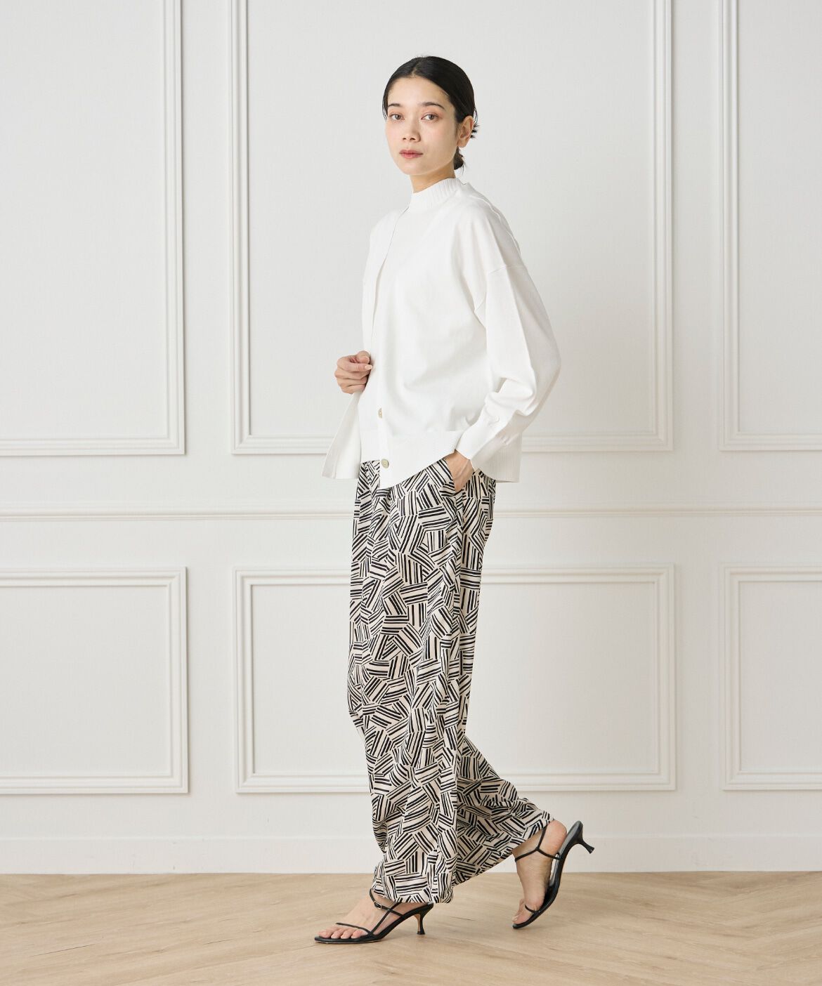 INED「Vネックカーディガン」|カーディガン|