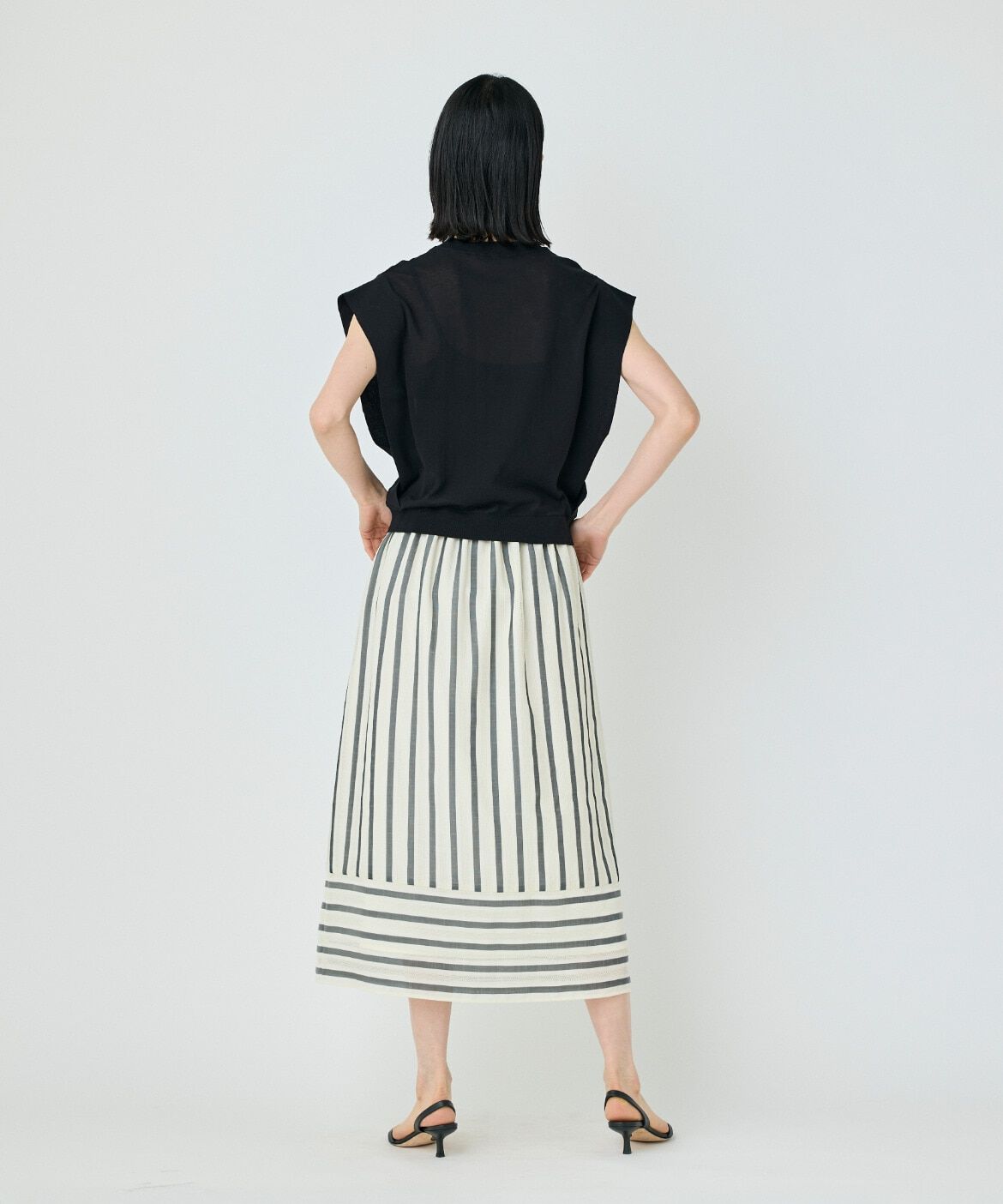 7-IDconcept.「カラミストライプ切り替えギャザースカート」|台形|
