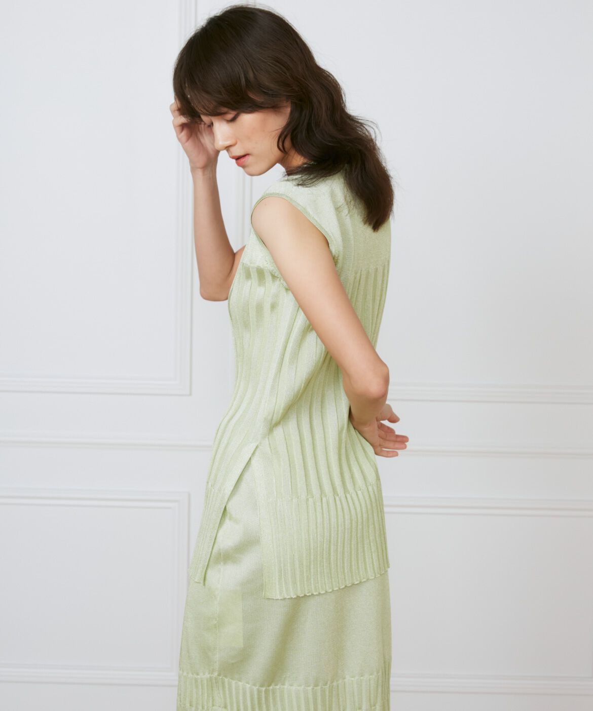 INED「シャイニーヤーンプルオーバー 《la veille by SUPERIOR CLOSET》」|ニット・セーター|