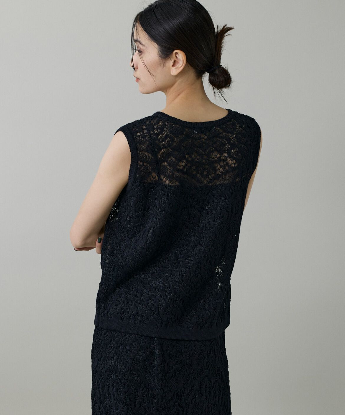 INED「レース柄ノースリーブプルオーバー」|ニット・セーター|