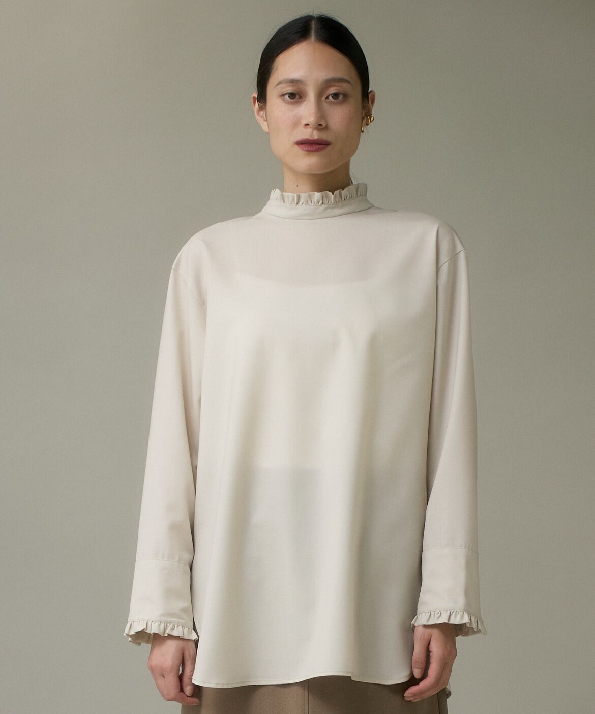 DAY by DAY it&rsquo;s international「ウールフリルブラウス《アリエスウール Super120S'》」|シャツ・ブラウス|