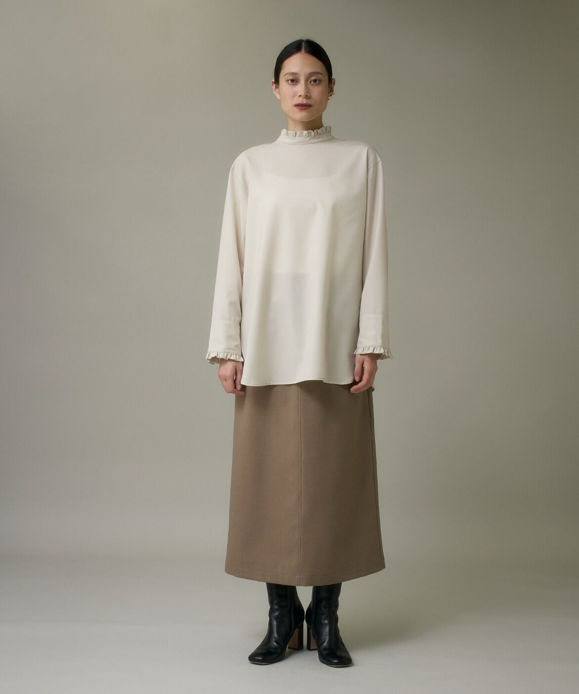 DAY by DAY it&rsquo;s international「ウールフリルブラウス《アリエスウール Super120S'》」|シャツ・ブラウス|