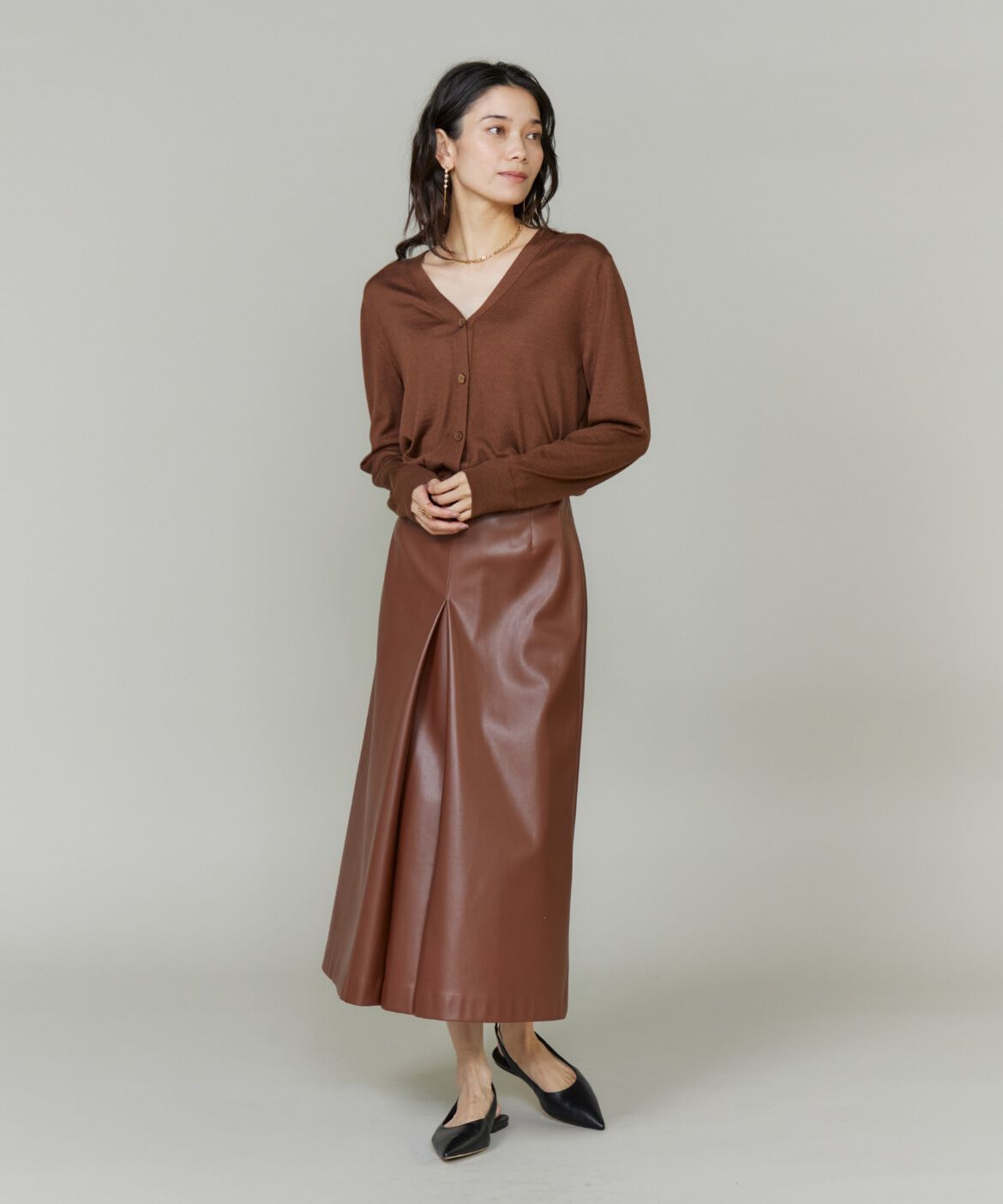 INED「《CONTESSA》シルクカシミヤVネックカーディガン」|カーディガン|