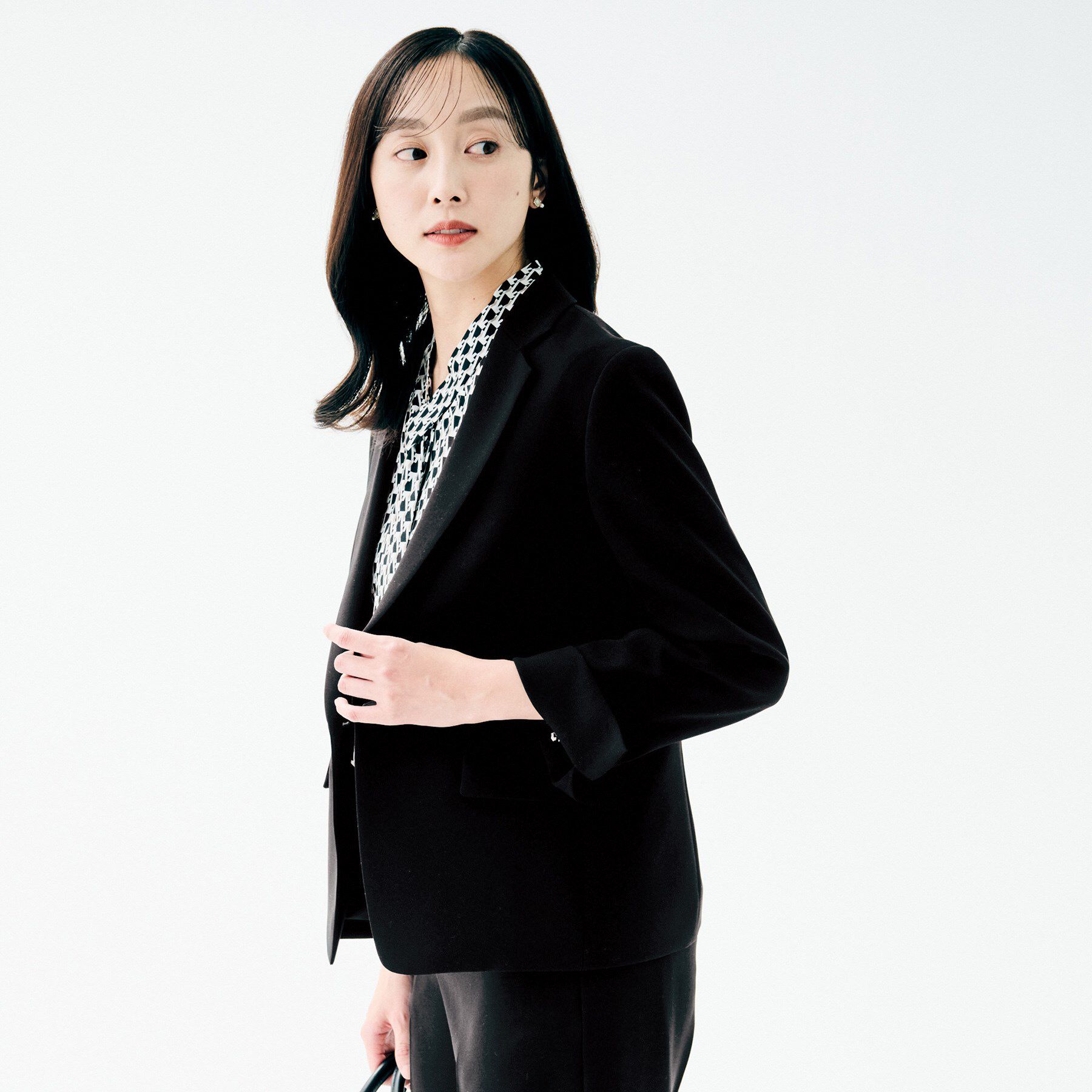 UNTITLED「【洗える/ストレッチ性/軽い】テーラードジャケット」|テーラードジャケット|