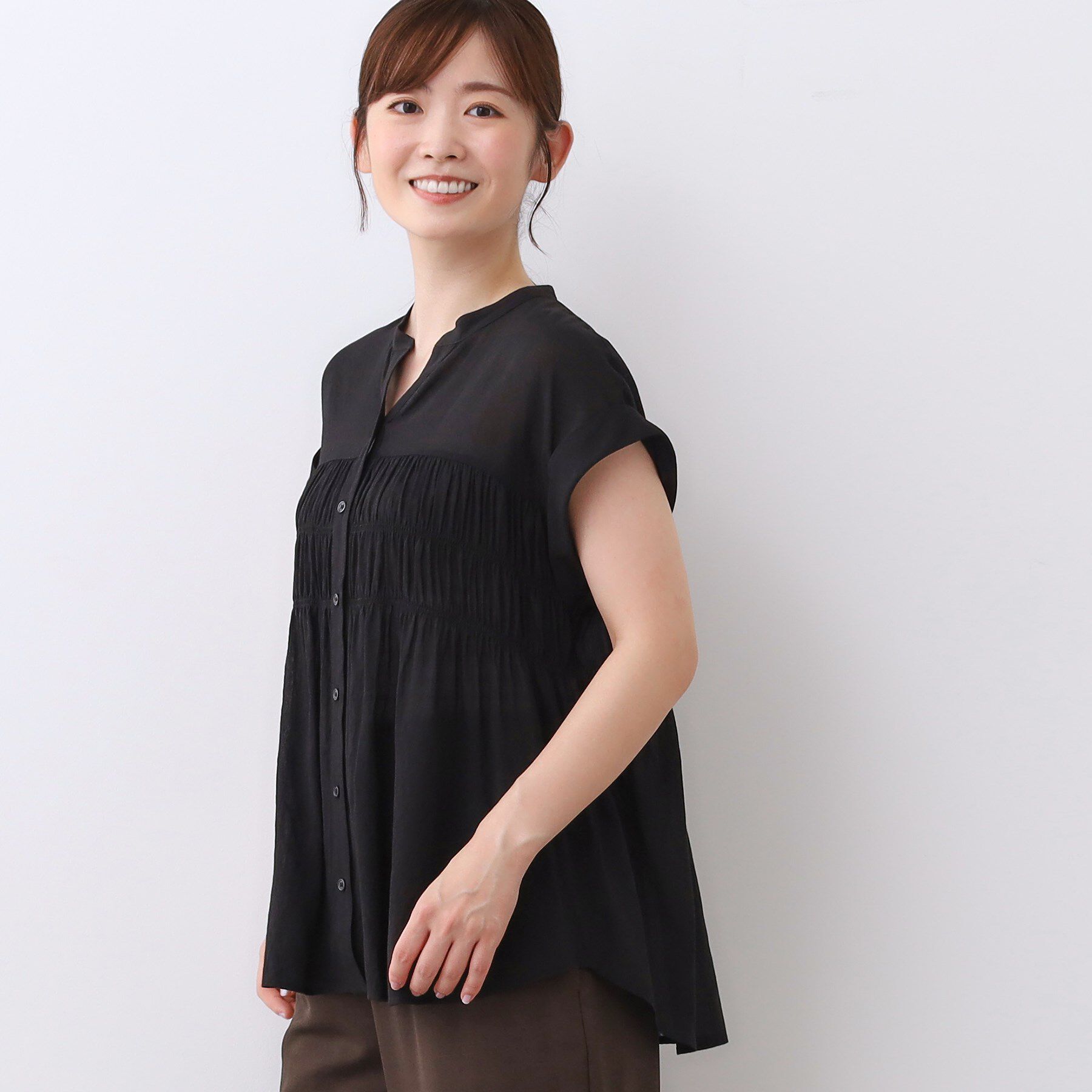 Reflect「【二の腕さりげなくカバー】シャーリングブラウス」|シャツ・ブラウス|