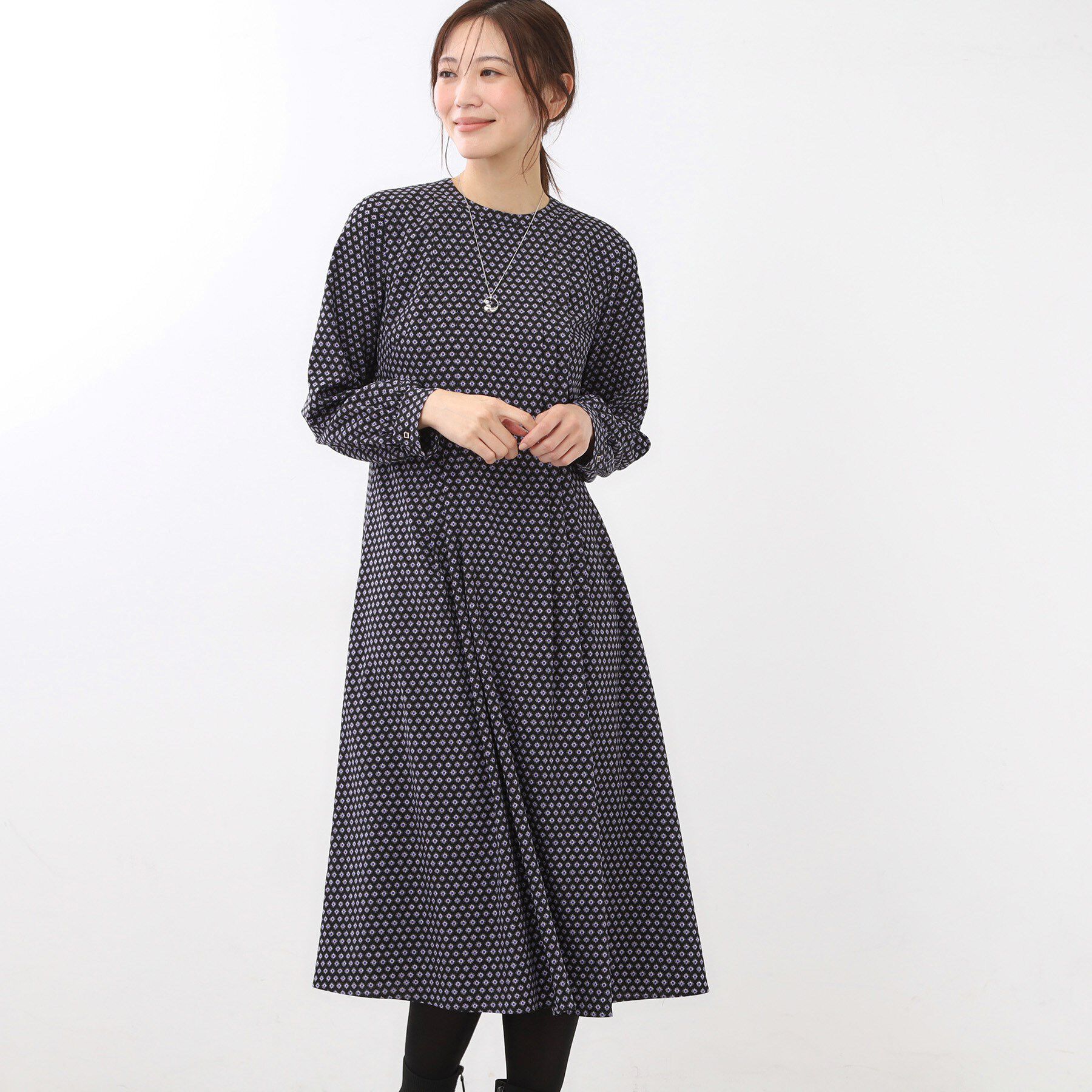 Reflect「【通勤にもお出かけにも◎】ジオメプリントクラシカルワンピース」|ワンピース|ブラック(119)