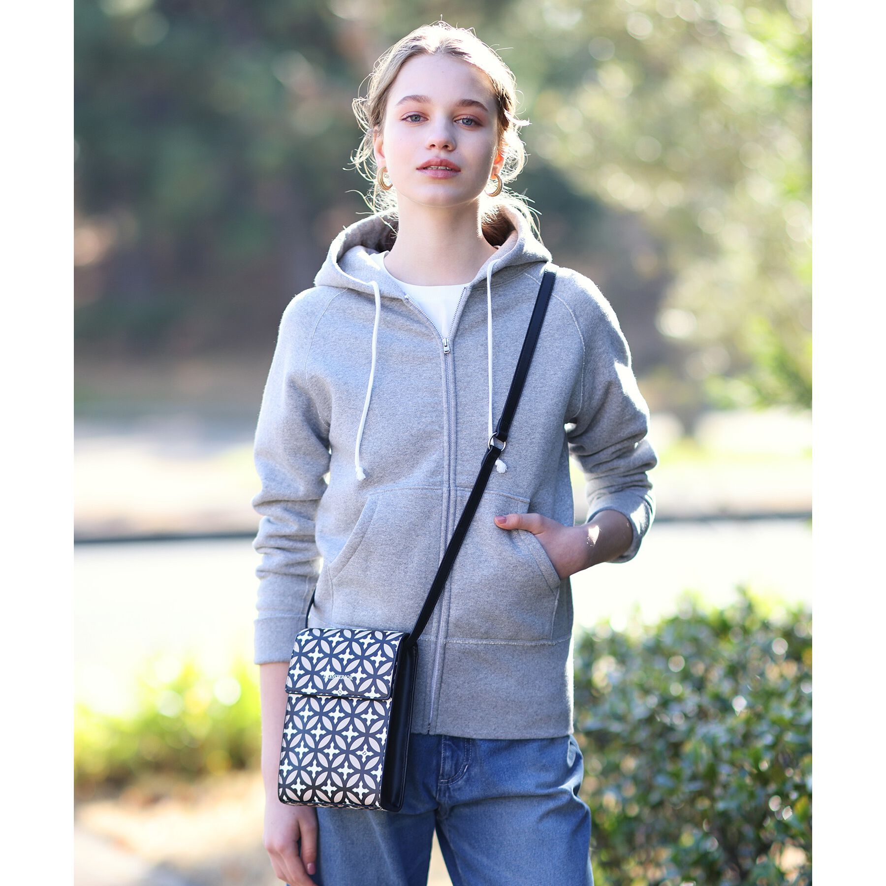 DRESSTERIOR「デキシー吊裏毛ジップアップパーカ」|パーカー|