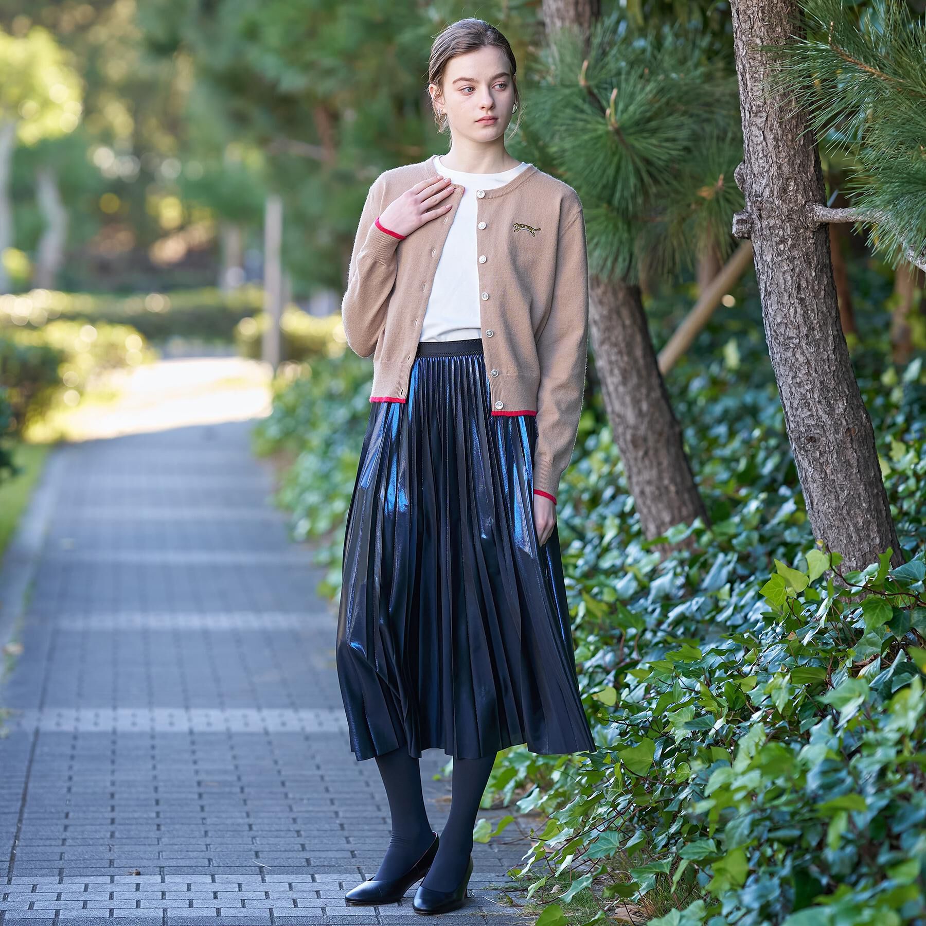 DRESSTERIOR「【CLASSY．12月号掲載】タイガーエンブロイダリークルーネックカーディガン」|カーディガン|