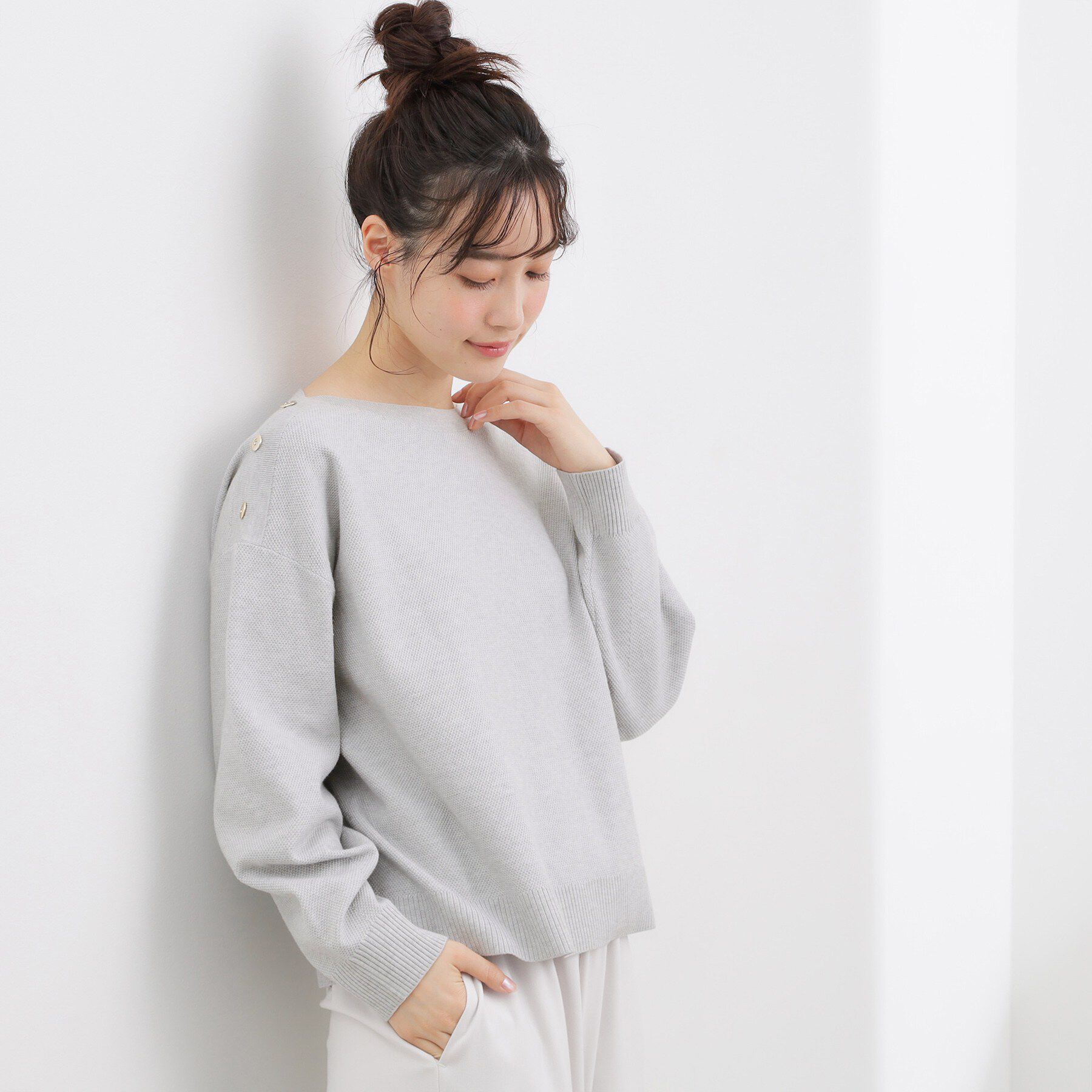 grove「【おうちで洗える】顔周りすっきり、ボートネックニット」|ニット・セーター|グレー(012)