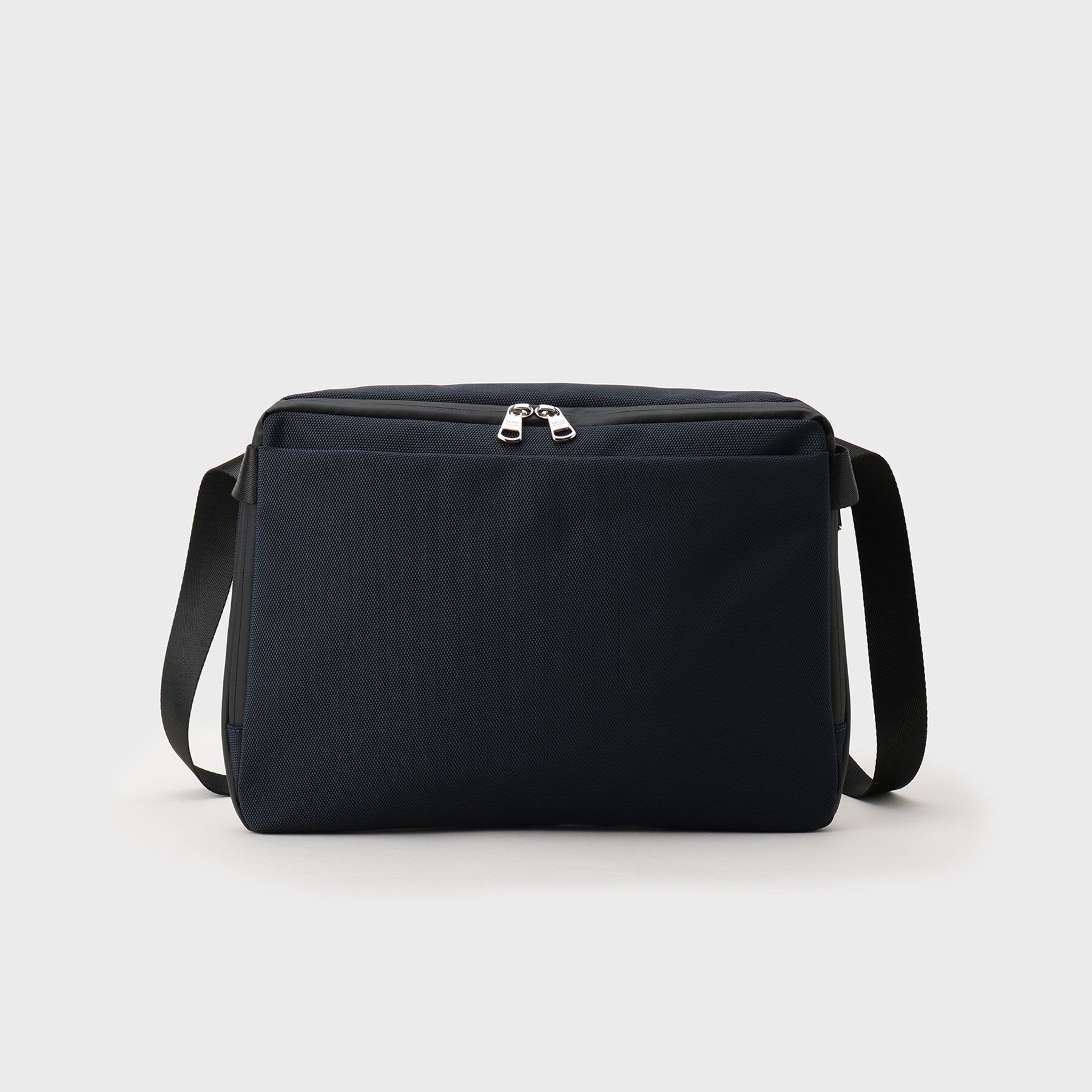 TAKEO KIKUCHI「【A4サイズ／横型】エクスパンドショルダー（L）」|ショルダー・メッセンジャー|