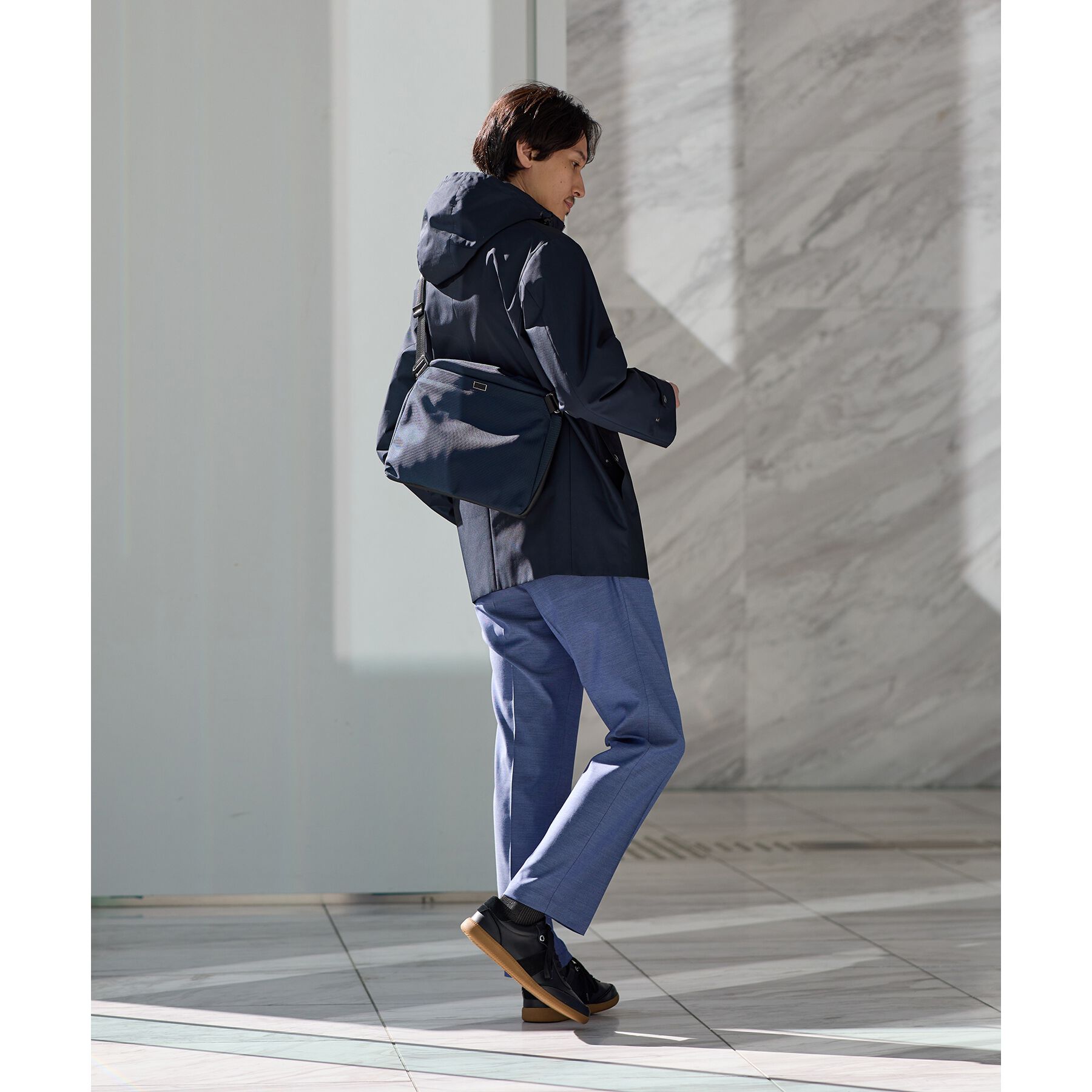 TAKEO KIKUCHI「【A4サイズ／横型】エクスパンドショルダー（L）」|ショルダー・メッセンジャー|