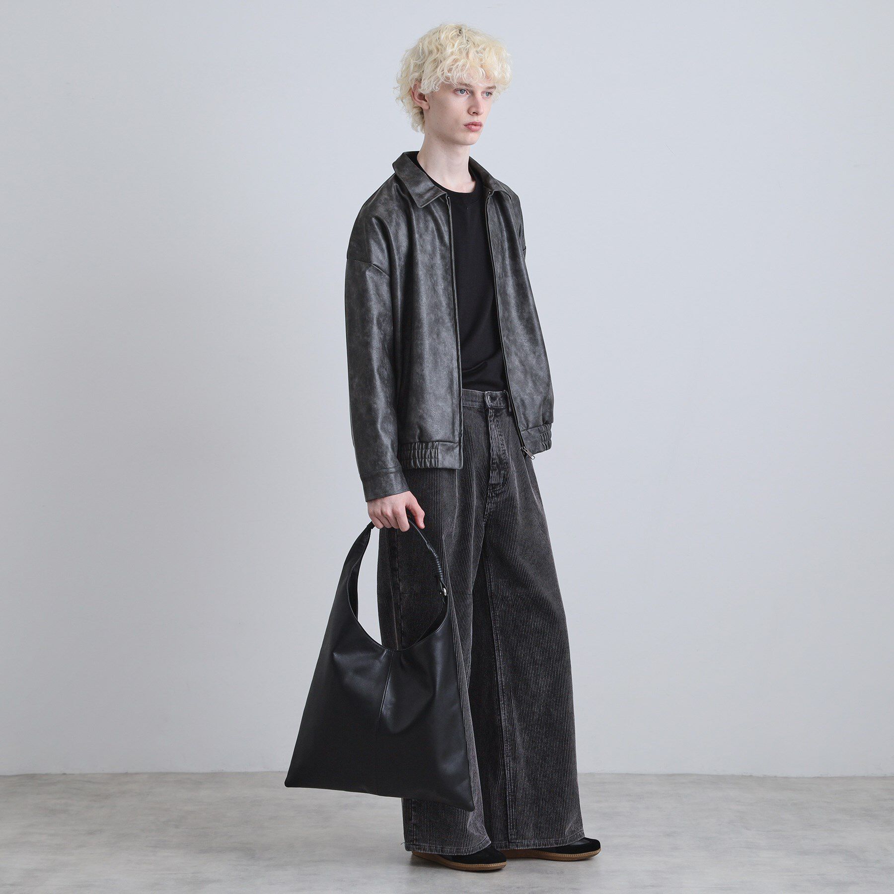 tk.TAKEO KIKUCHI「【牛革使用】リアルレザートラペゾイドバッグ」|トートバッグ|