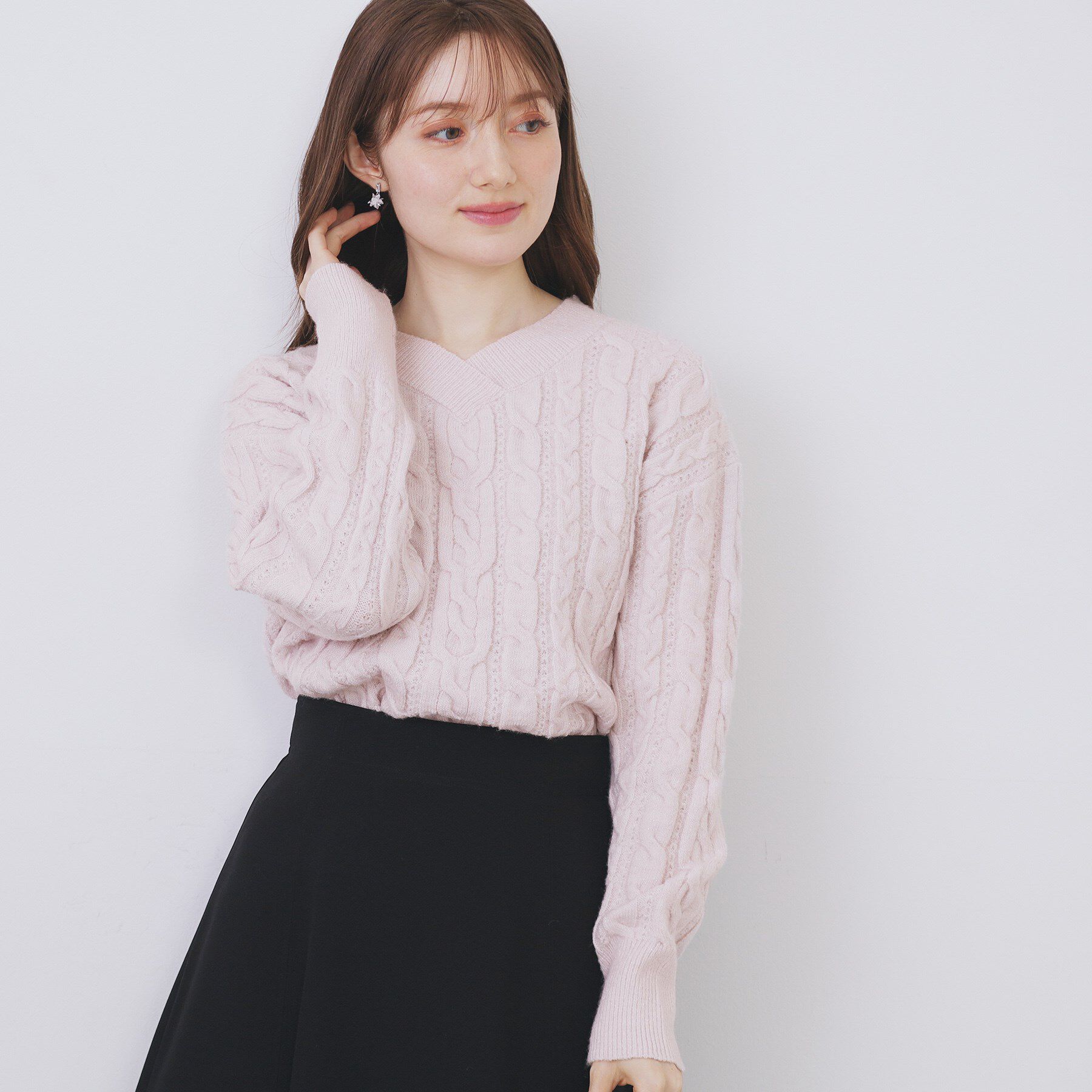 index「ラメ混ファンシーケーブルVネックニット【洗濯機OK】」|ニット・セーター|ライトピンク(070