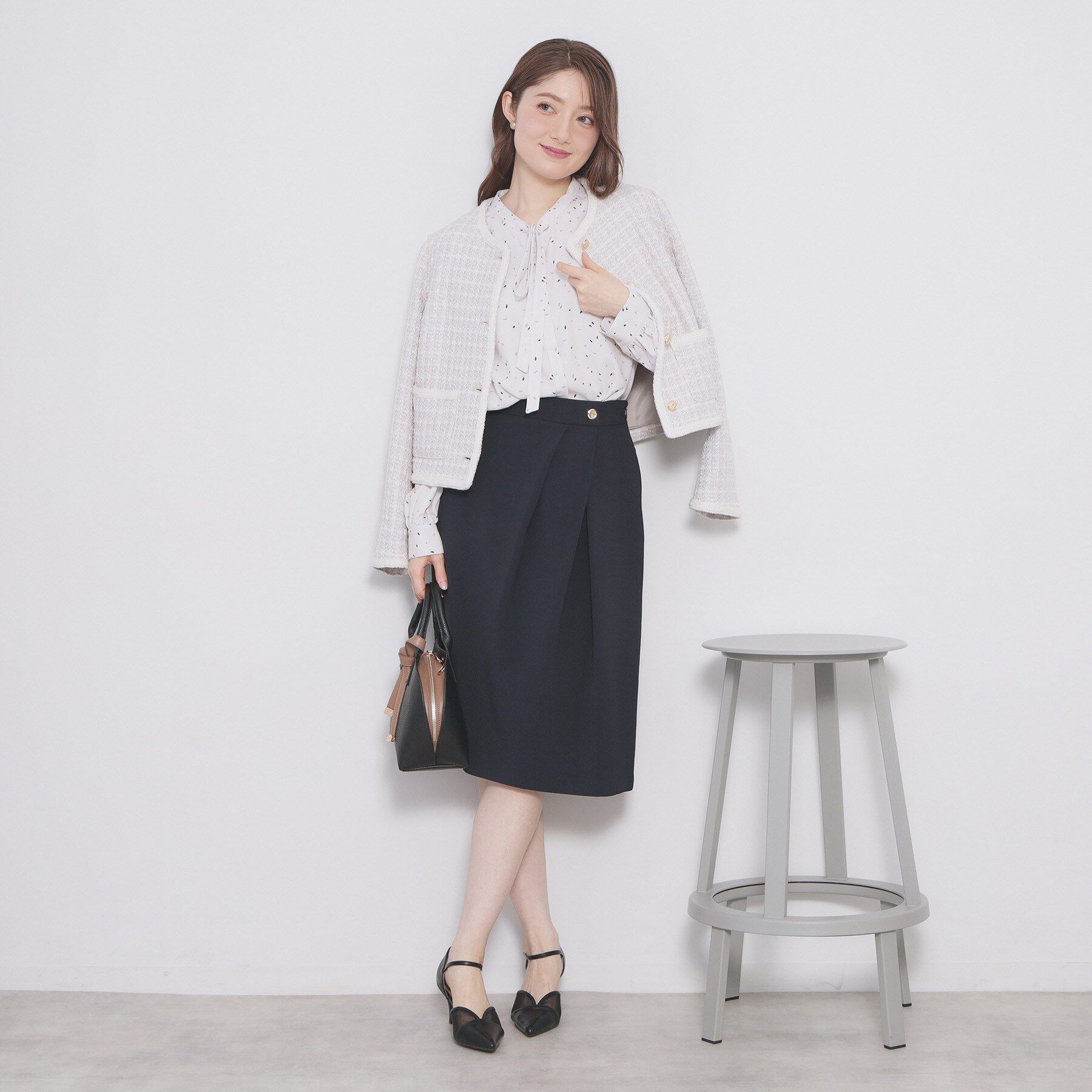 index「フェイクパールピンボウタイブラウス【洗濯機OK/イージーアイロン/ストレッチ】《XS-LL》」|シャツ・ブラウス|