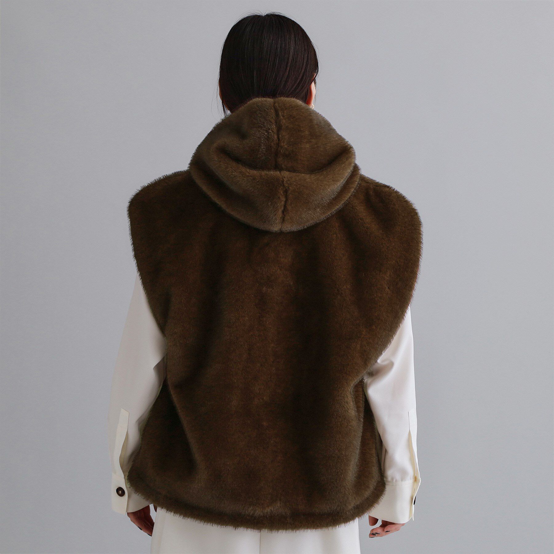 OPAQUE.CLIP「【es】ミンクライクフェイクファーフードベスト【洗える】」|ベスト・ジレ|