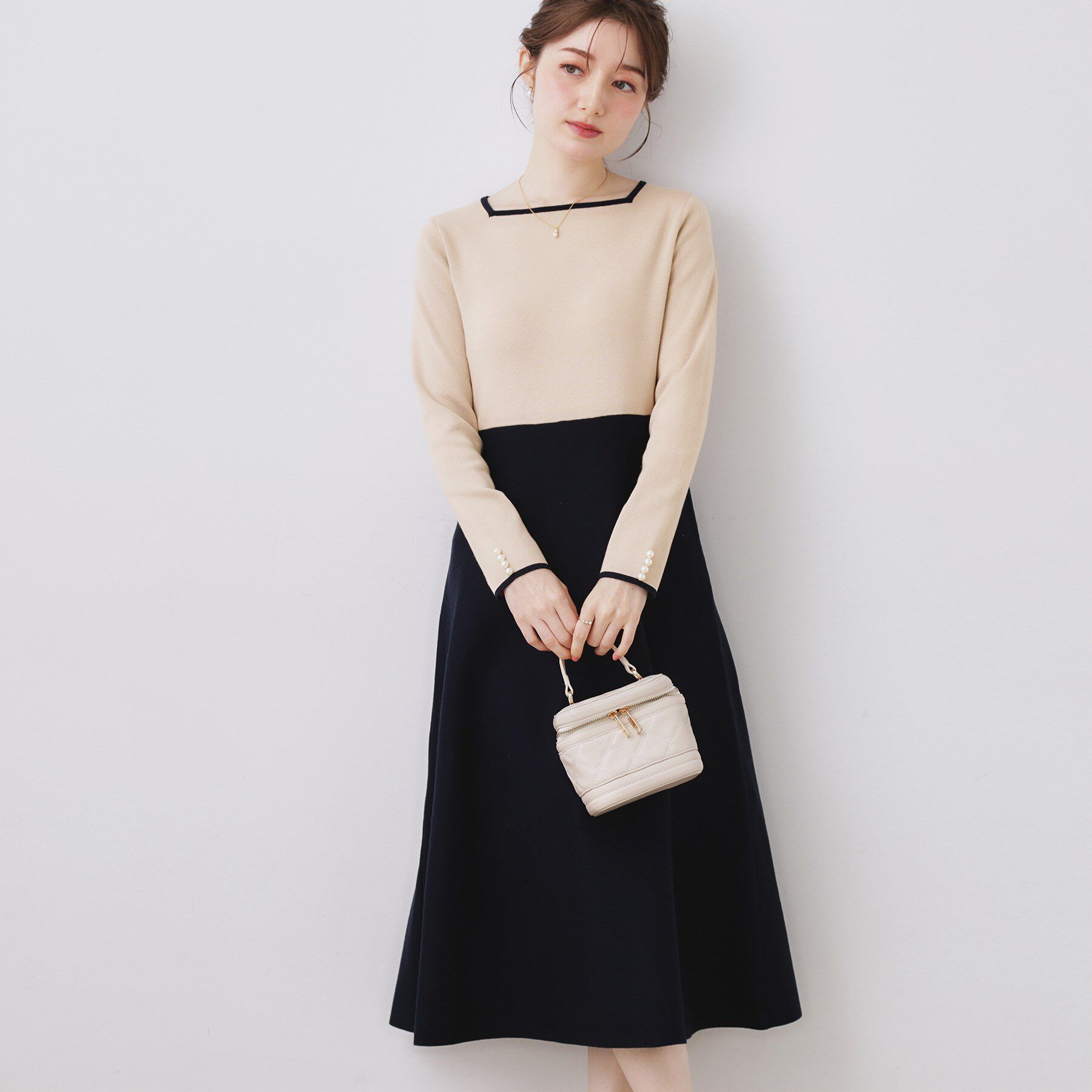 Couture broach「【ハレの日・通勤】スクエアネック バイカラー ニットワンピース」|ワンピース|