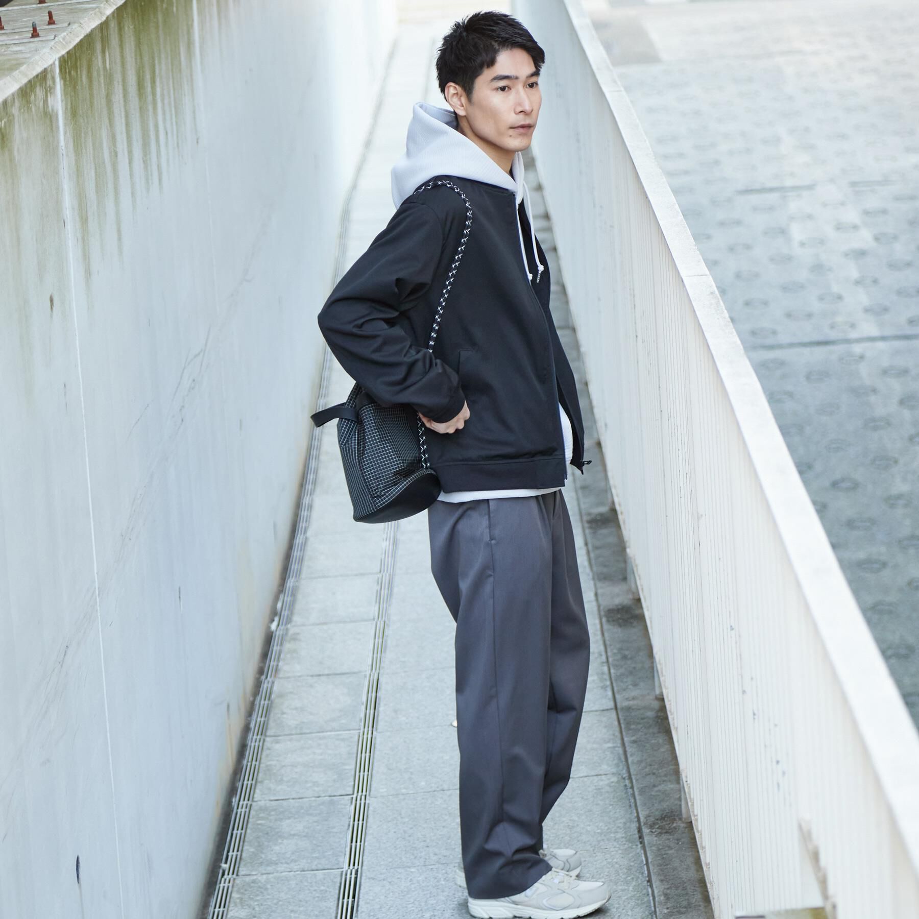 THE SHOP TK「ツイル2WAY 巾着バッグ」|ショルダー・メッセンジャー|