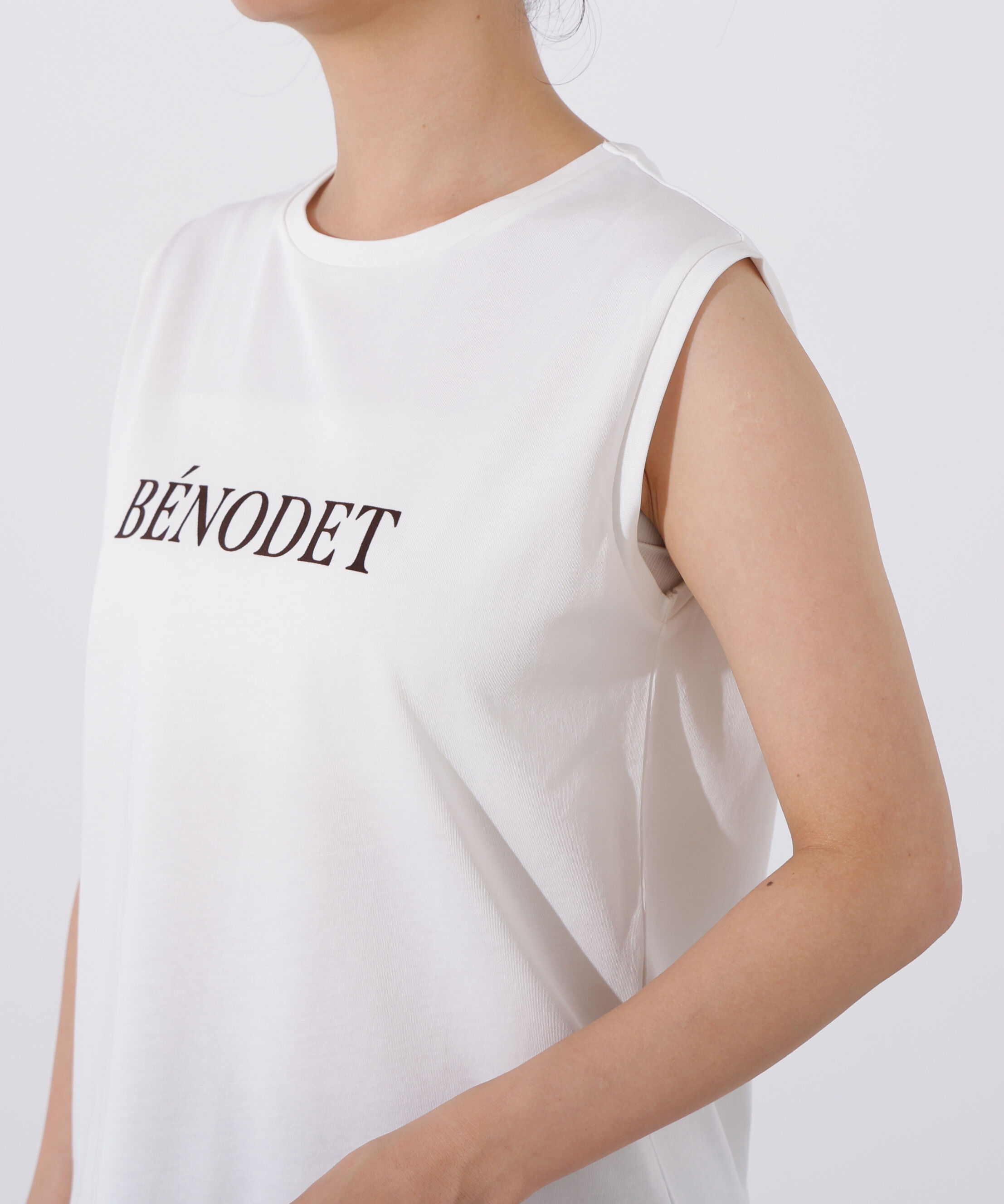  「フロッキープリントノースリーブTシャツ」|Tシャツ・カットソー|