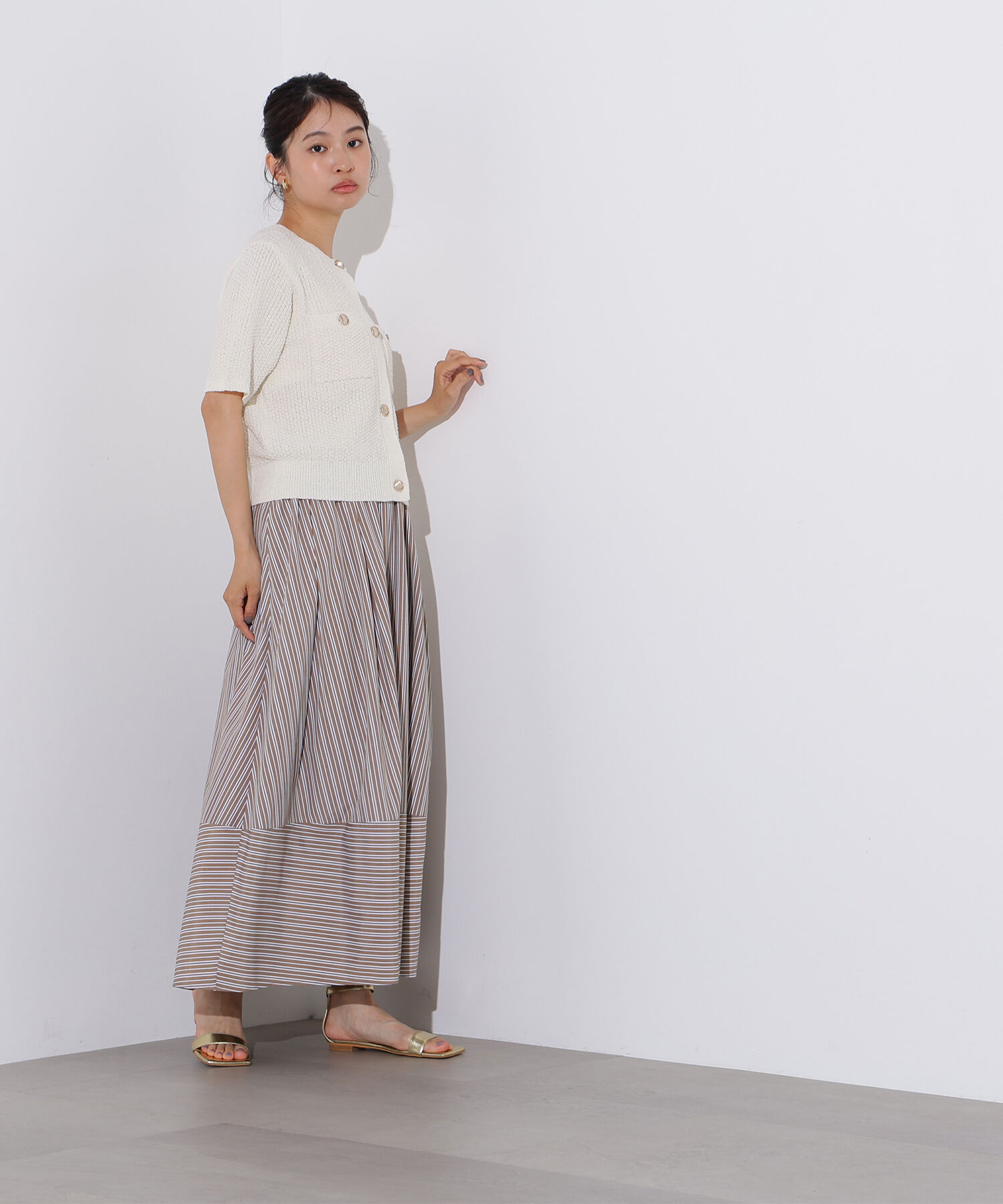  「ゴールドボタンニットカーディガン」|ニット・セーター|