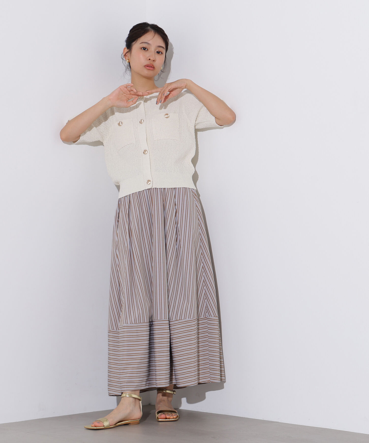  「ゴールドボタンニットカーディガン」|ニット・セーター|