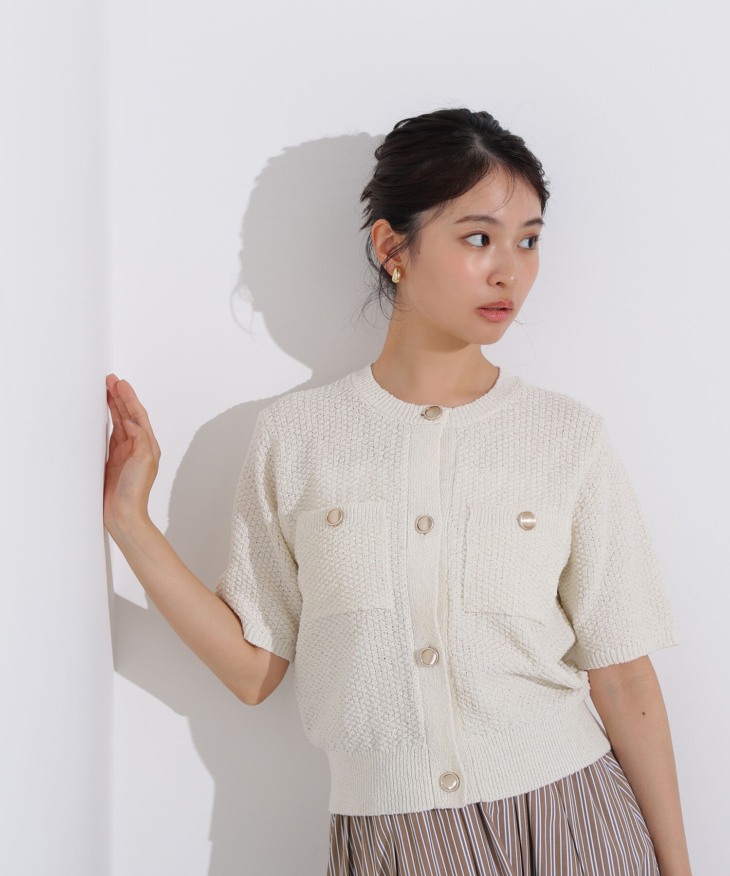  「ゴールドボタンニットカーディガン」|ニット・セーター|
