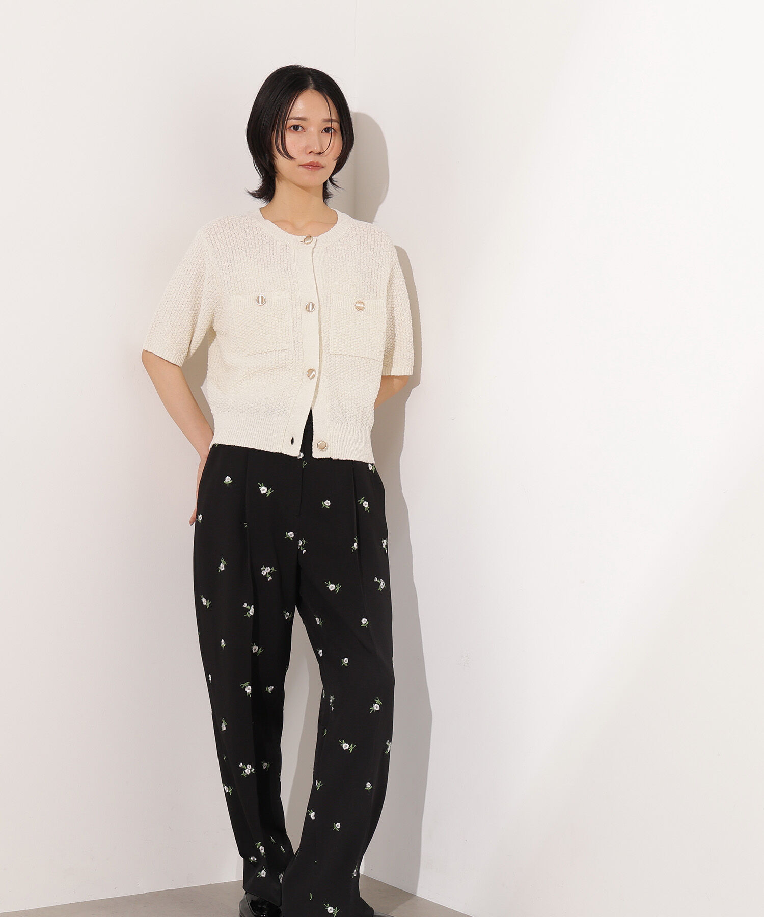  「ゴールドボタンニットカーディガン」|ニット・セーター|