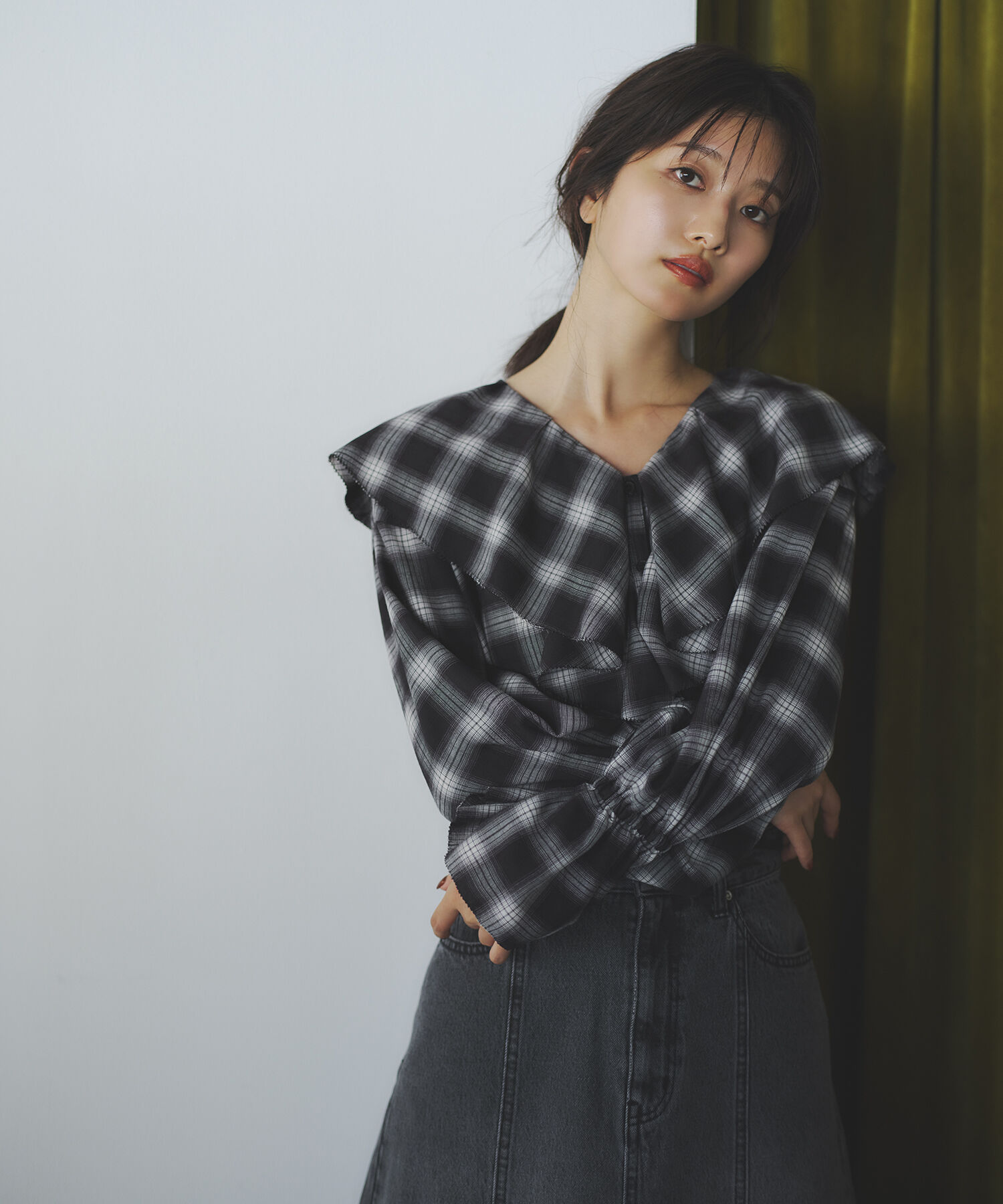  「チェックラッフルブラウス」|シャツ・ブラウス|ブラック系2