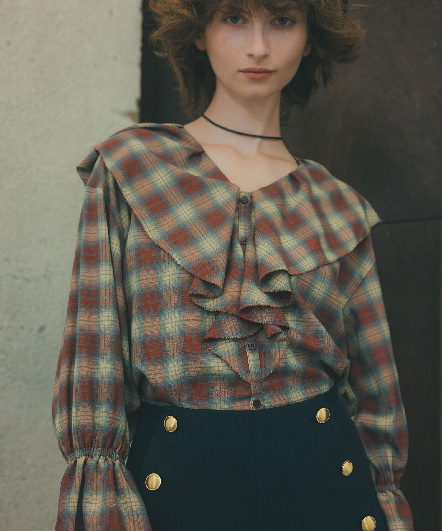  「チェックラッフルブラウス」|シャツ・ブラウス|ベージュ系2