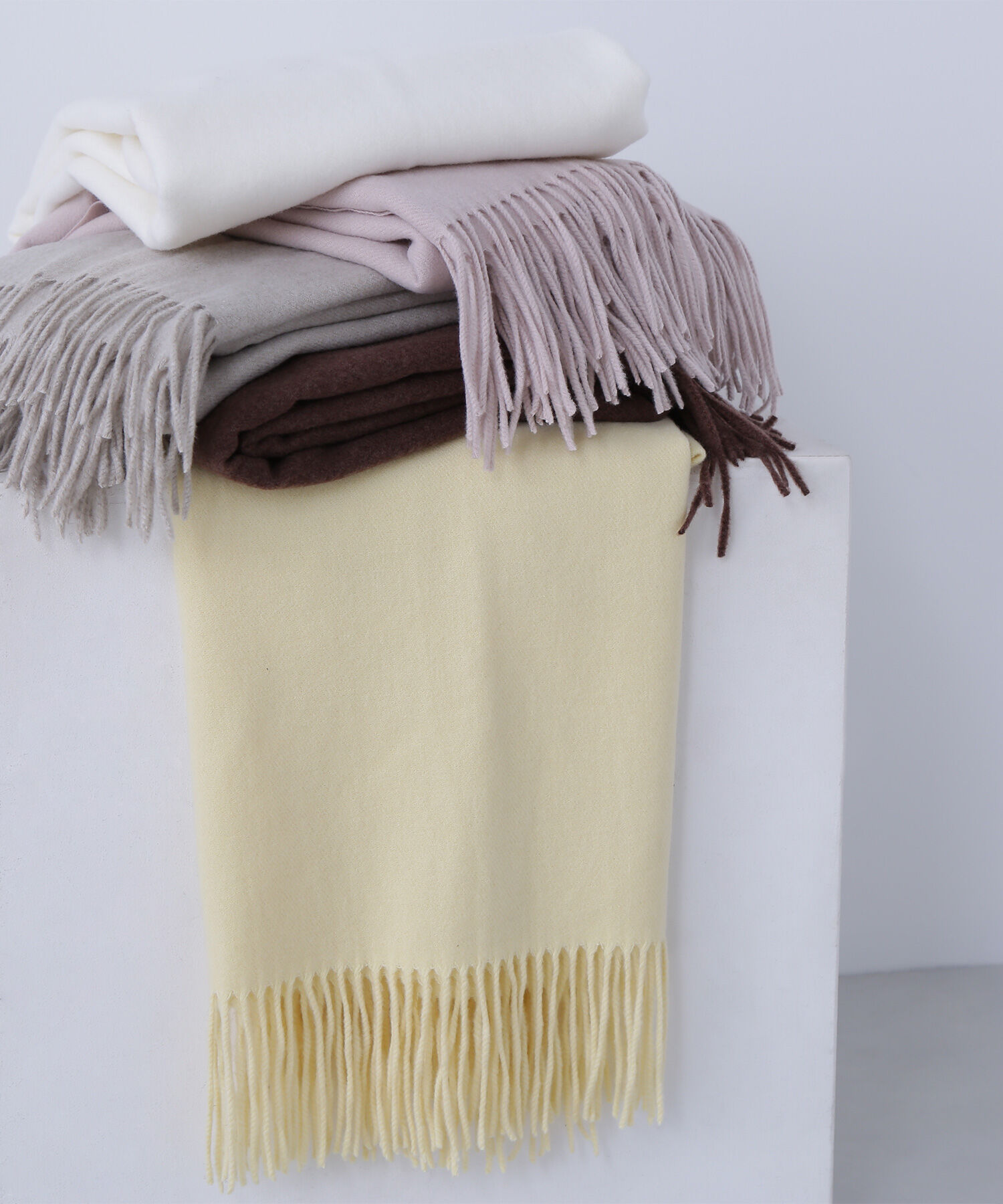  「ウインターライトストール」|マフラー|バターイエロ