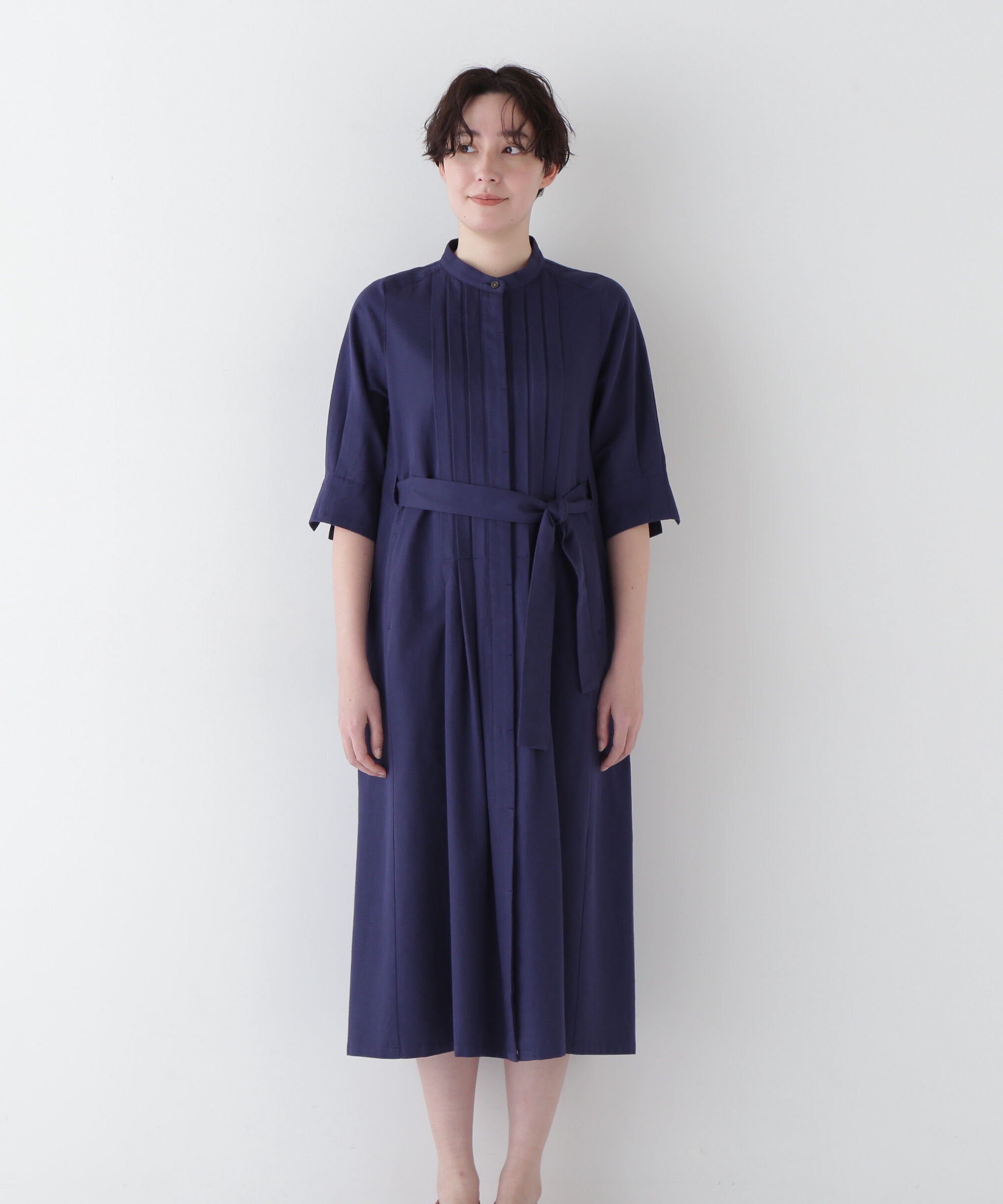  「◆コットンヘンプサテンハーフスリーブバンドカラーワンピース」|ワンピース|