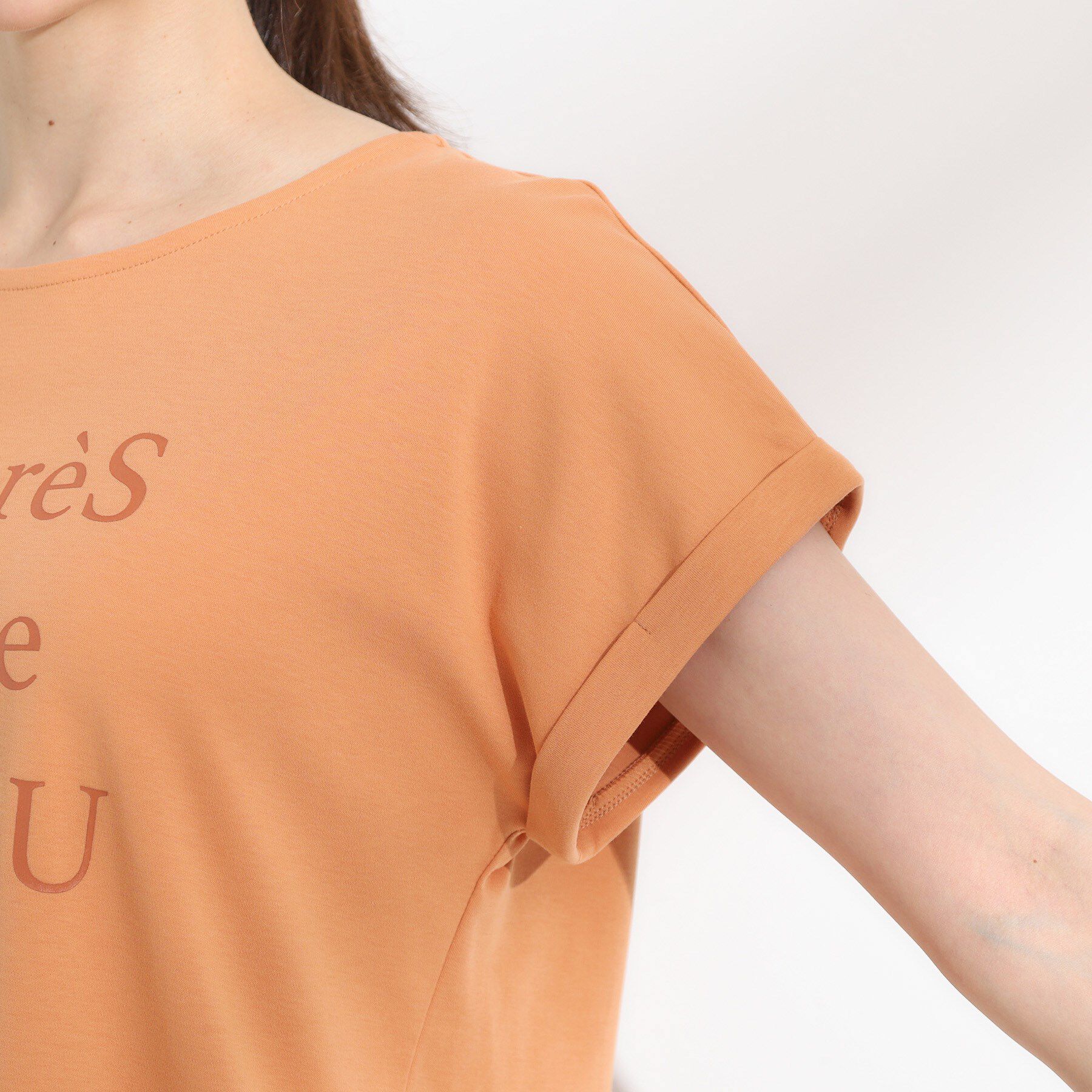 SHOO･LA･RUE「【汗ジミ防止/ひんやり/UV】ロゴプリントTシャツ」|Tシャツ・カットソー|