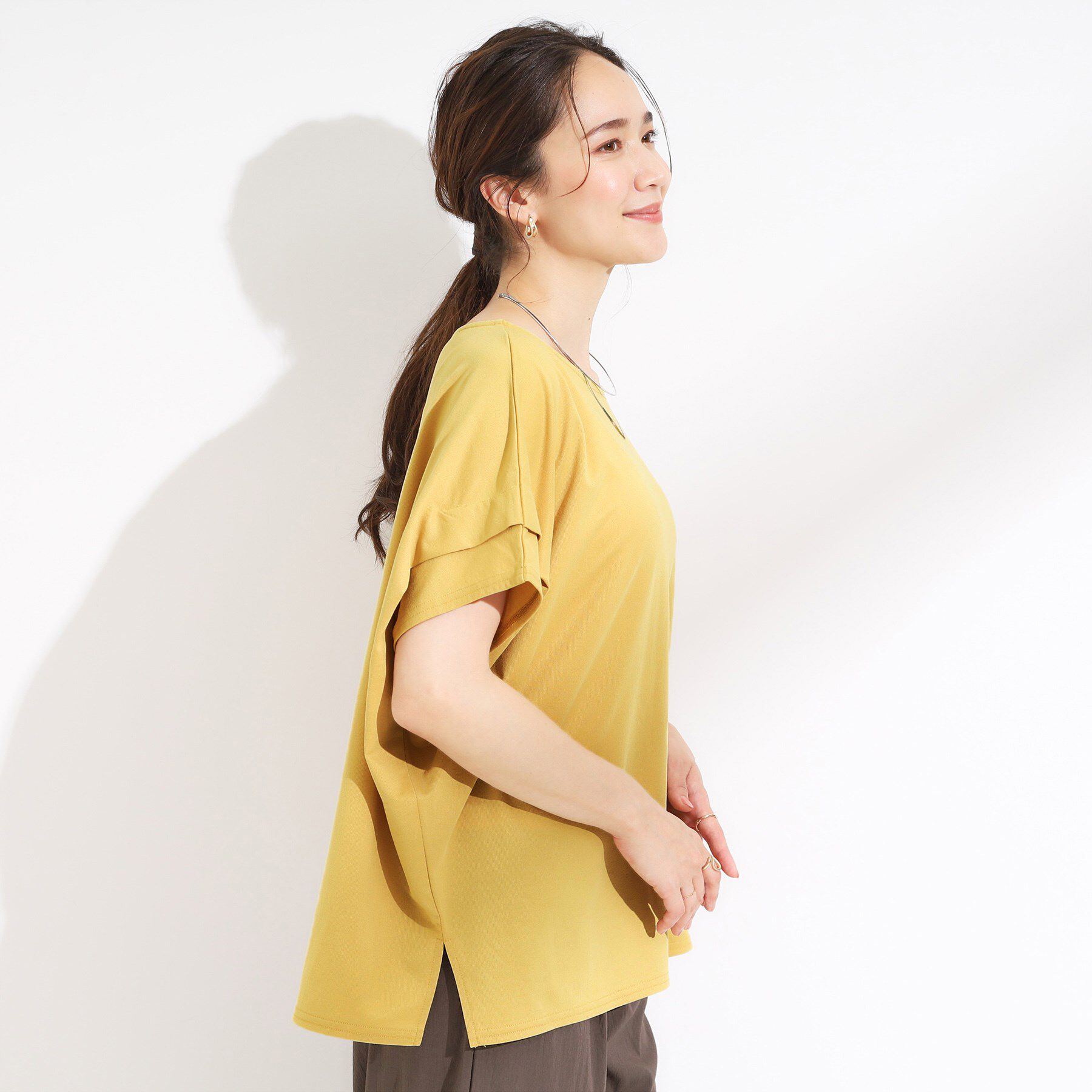 SHOO･LA･RUE「【S-LL/UV/吸水速乾】さらりと着こなす 肩タックゆるトップス」|Tシャツ・カットソー|